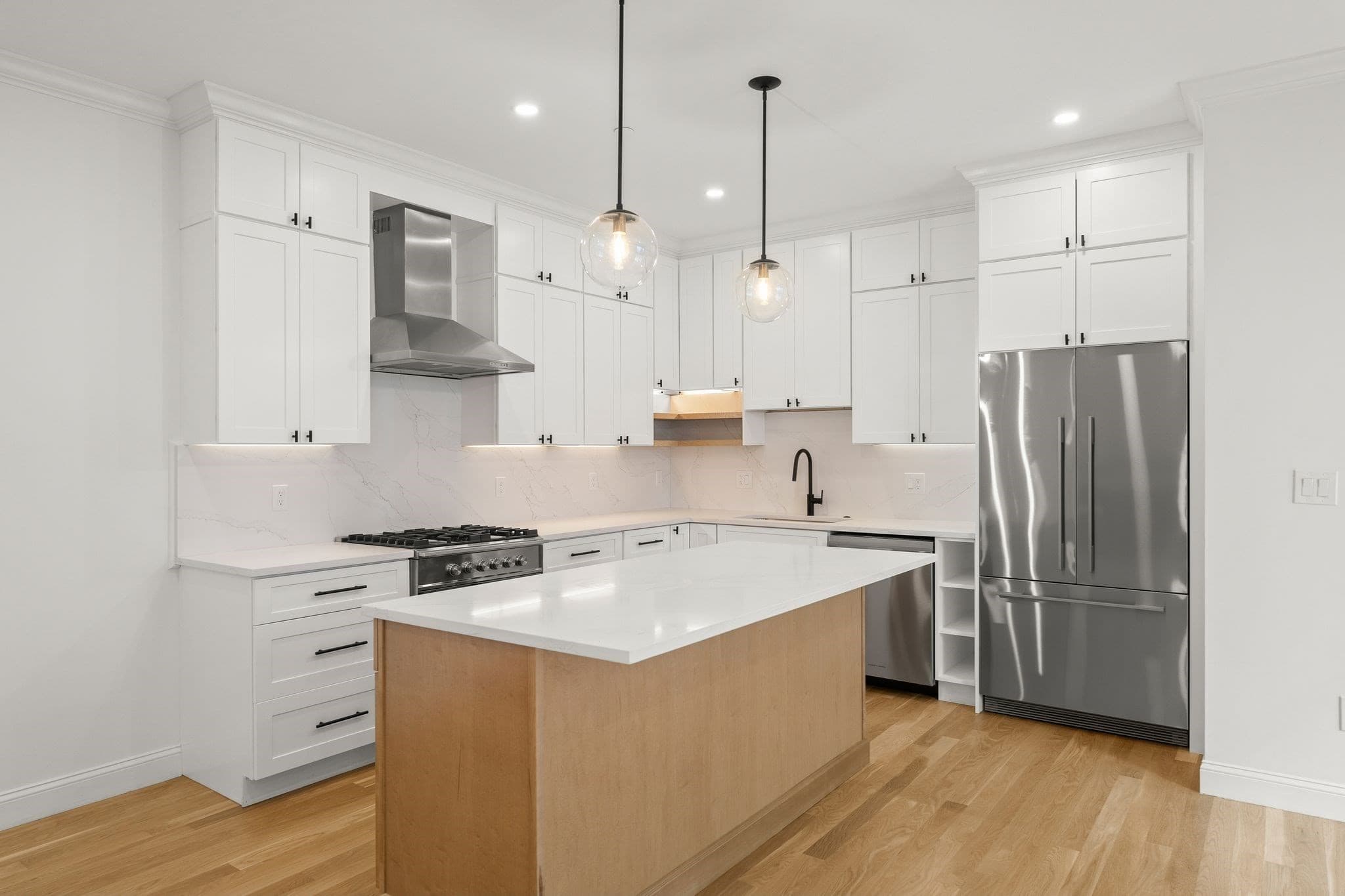 Condominium at 27 Shepard St # 3, Boston MA 02135, photo 12 of 38
