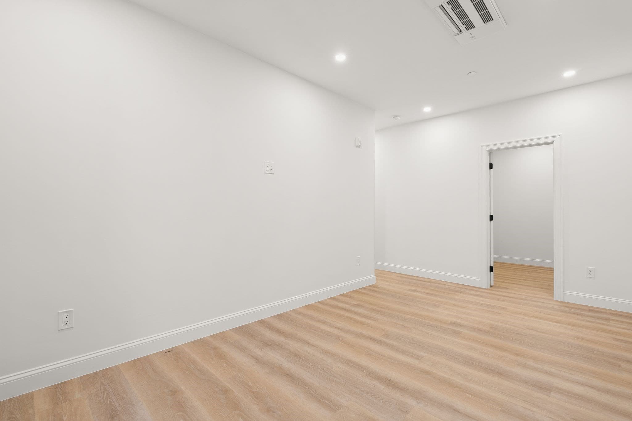 Condominium at 27 Shepard St # 3, Boston MA 02135, photo 26 of 38