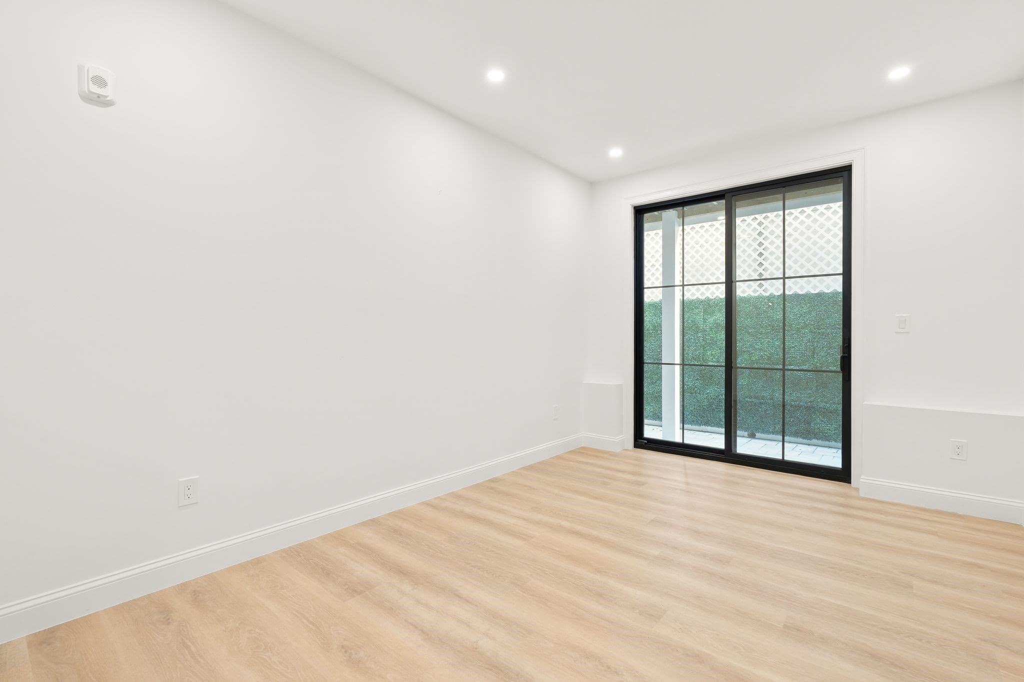 Condominium at 27 Shepard St # 3, Boston MA 02135, photo 28 of 38