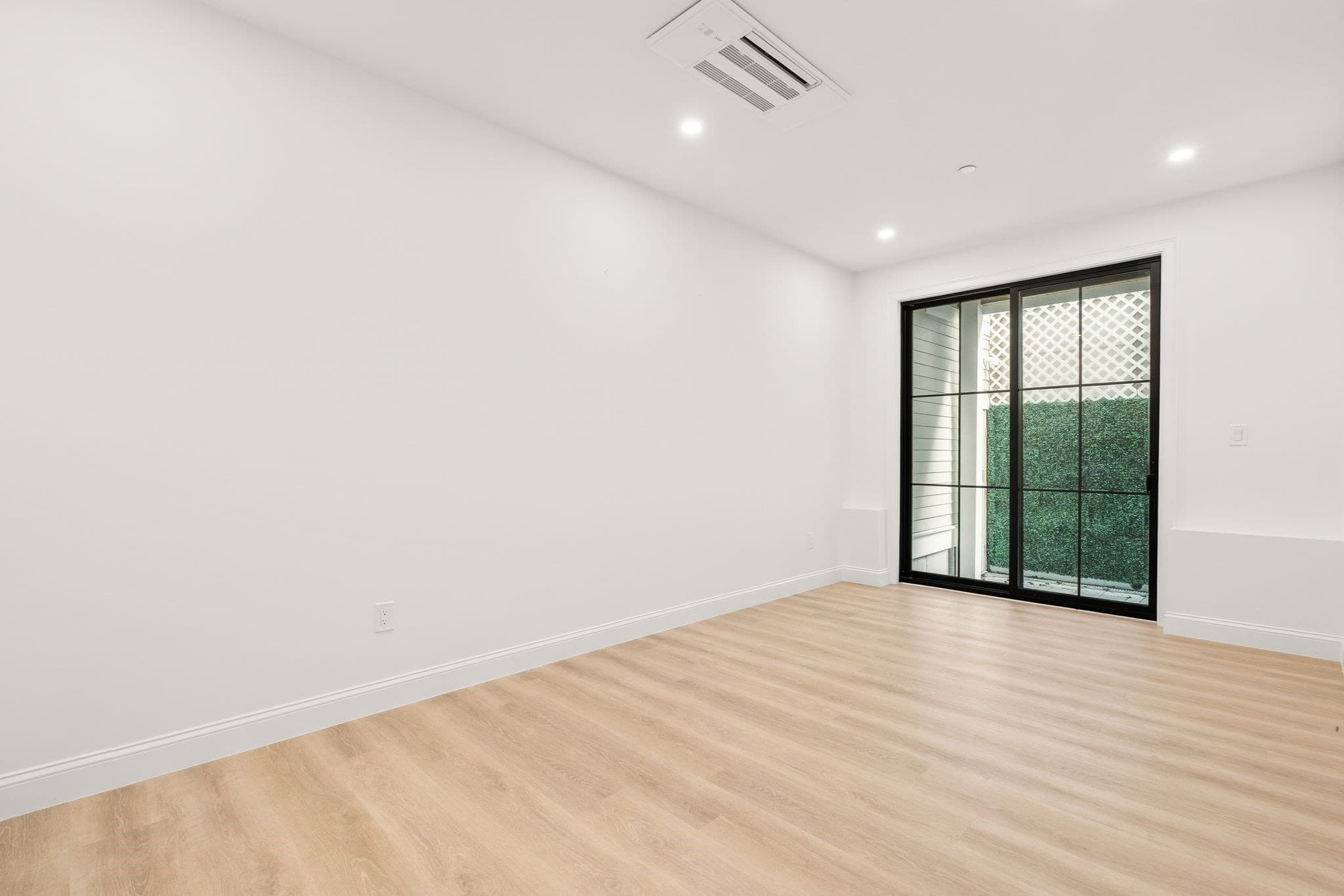 Condominium at 27 Shepard St # 3, Boston MA 02135, photo 24 of 38