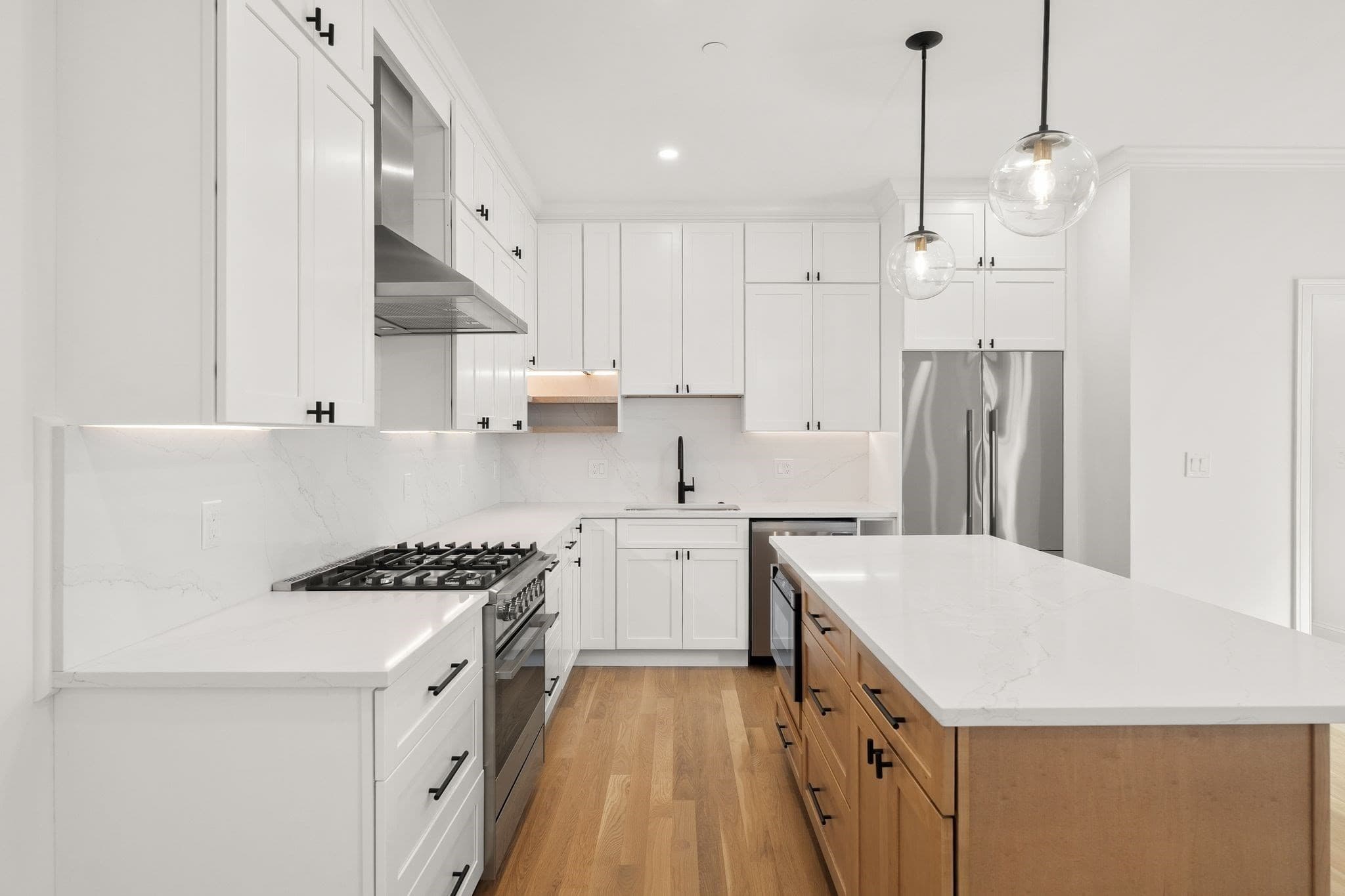 Condominium at 27 Shepard St # 3, Boston MA 02135, photo 11 of 38