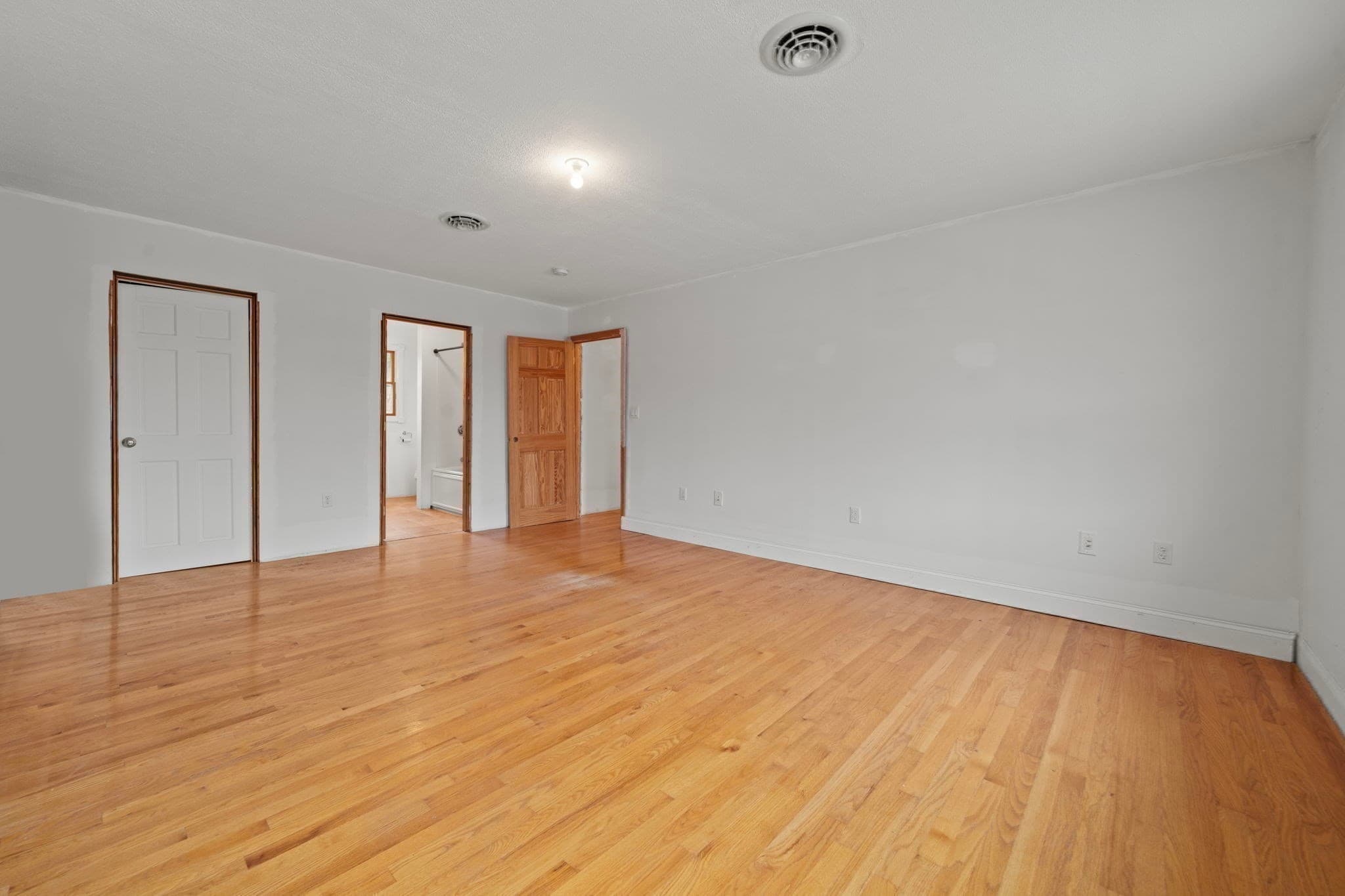 Single Family Residence at 119 Winn Street, Woburn MA 01801, Woburn, photo 30 of 35