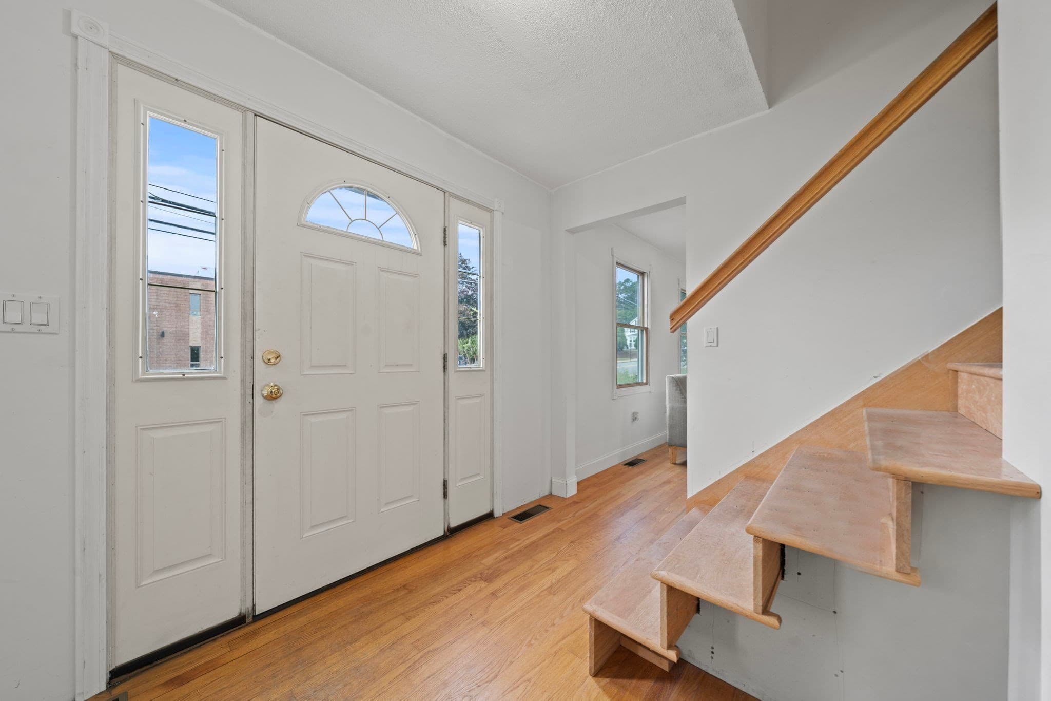 Single Family Residence at 119 Winn Street, Woburn MA 01801, Woburn, photo 4 of 35