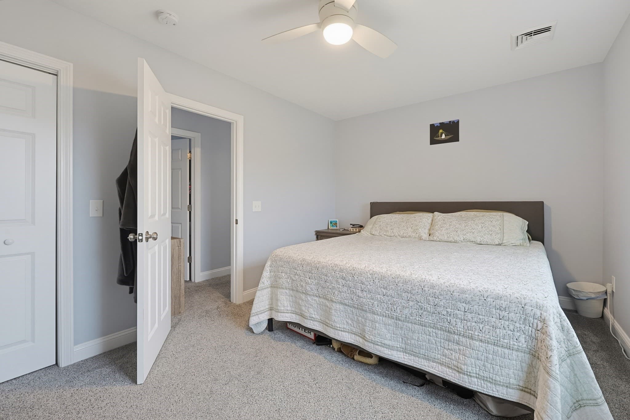 Single Family Residence at 96 Carter Ave, Pawtucket RI 02861, Pawtucket, photo 31 of 39