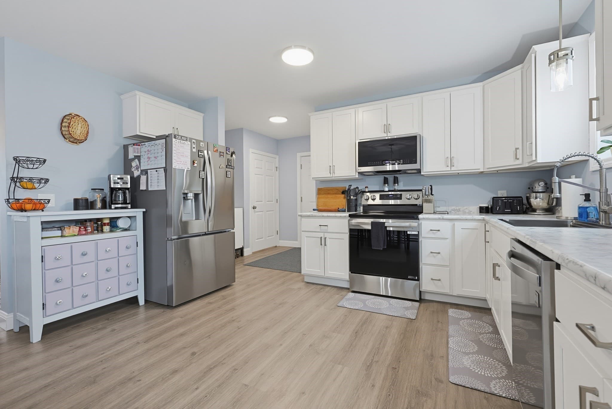 Single Family Residence at 96 Carter Ave, Pawtucket RI 02861, Pawtucket, photo 8 of 39