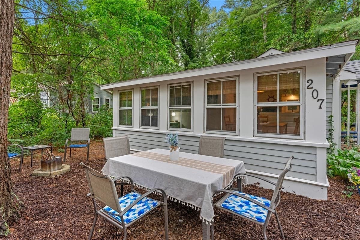 Single Family Residence at 207 Bartlett Rd, Plymouth MA 02360, Plymouth, photo 3 of 36