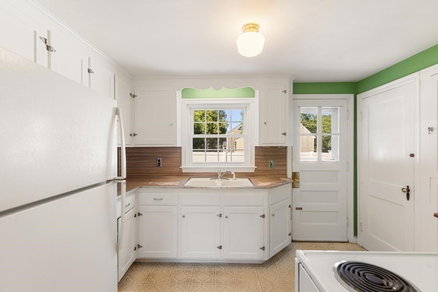 Single Family Residence at 159 Howard Street, Reading MA 01867, Reading, photo 15 of 26