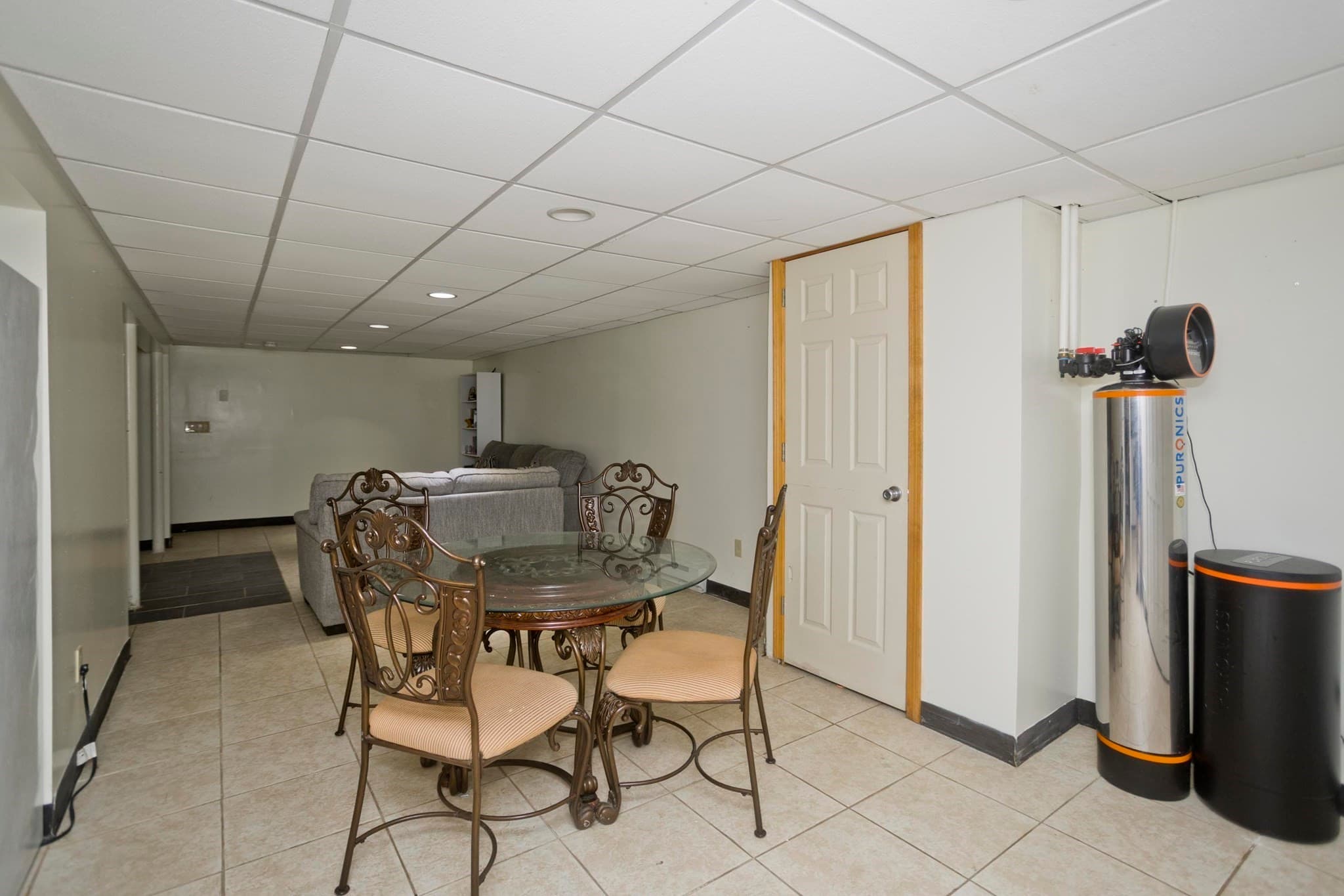 Single Family Residence at 115 Blanchwood Ave, Chicopee MA 01013, photo 18 of 29