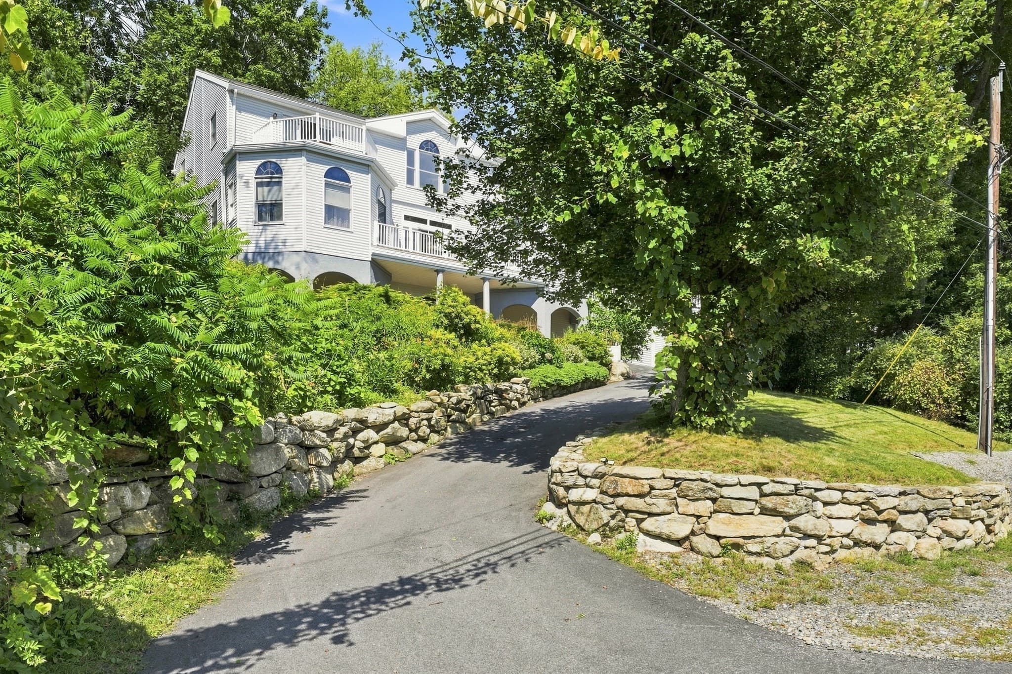 Single Family Residence at 8 Bayberry Ln, Millbury MA 01527, Millbury, photo 4 of 42
