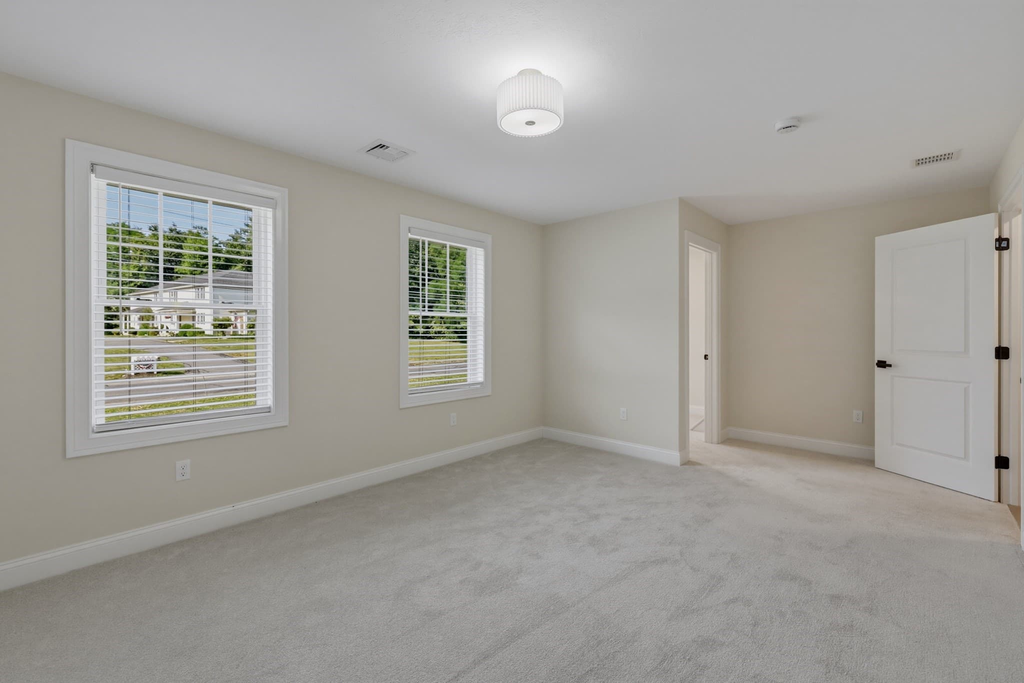 Condominium at 16 Gunn Rd. Ext # B, Southampton MA 01073, Southampton, photo 26 of 34