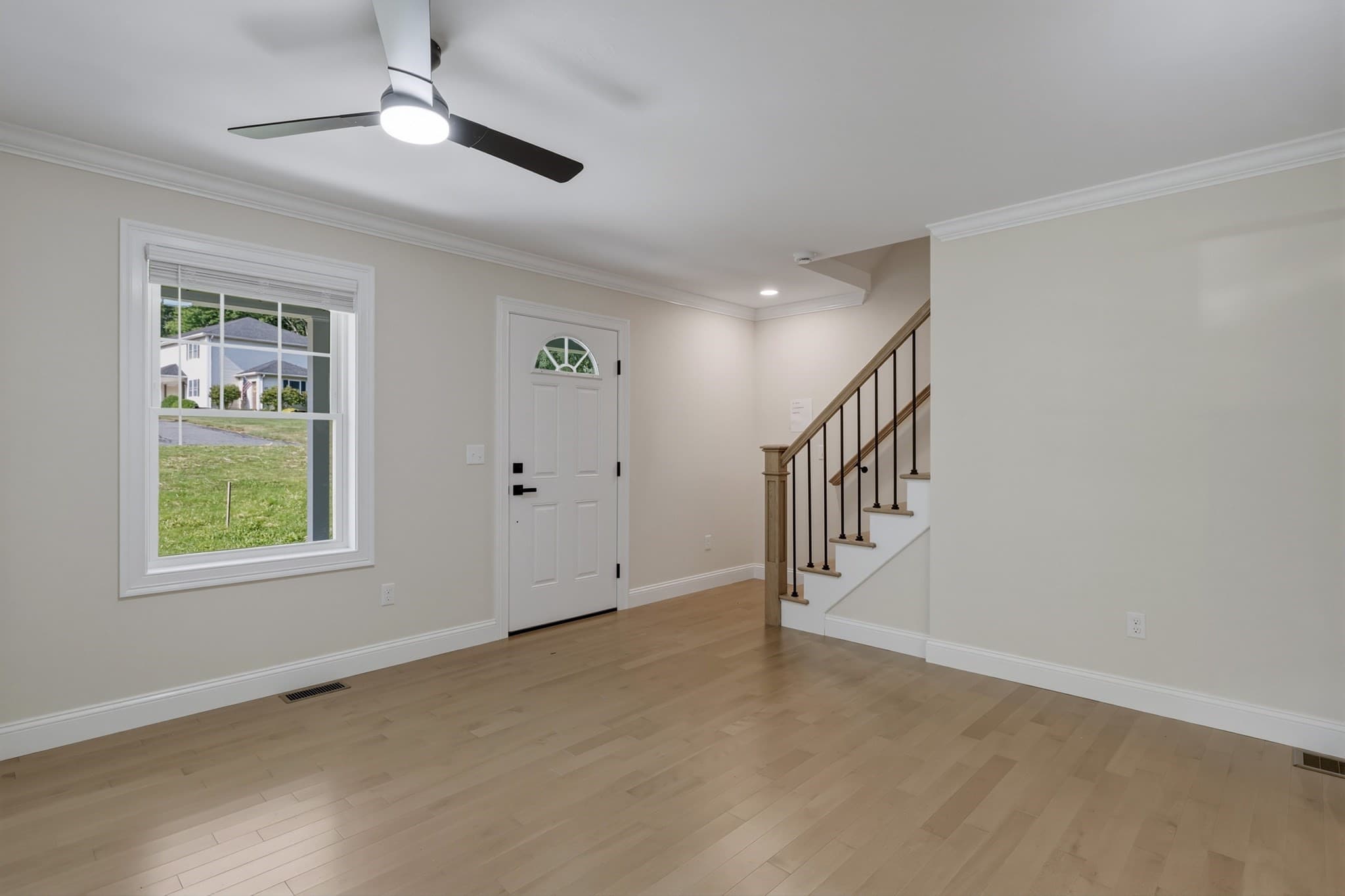 Condominium at 16 Gunn Rd. Ext # B, Southampton MA 01073, Southampton, photo 10 of 34