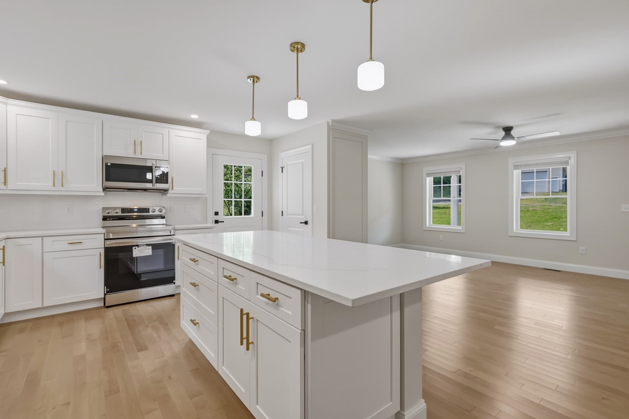 Condominium at 16 Gunn Rd. Ext # B, Southampton MA 01073, Southampton, photo 18 of 34