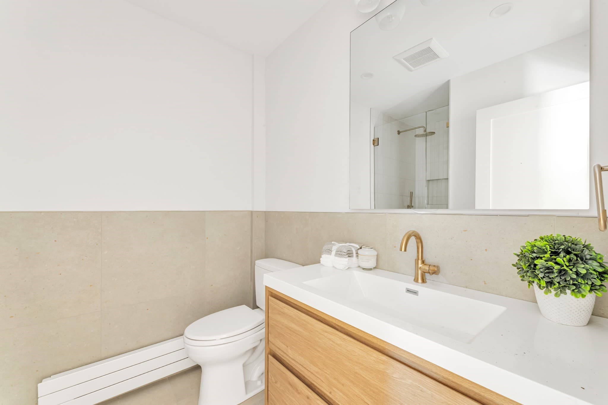 Condominium at 3915 Washington Street # 2, Boston MA 02131, Boston, photo 26 of 27