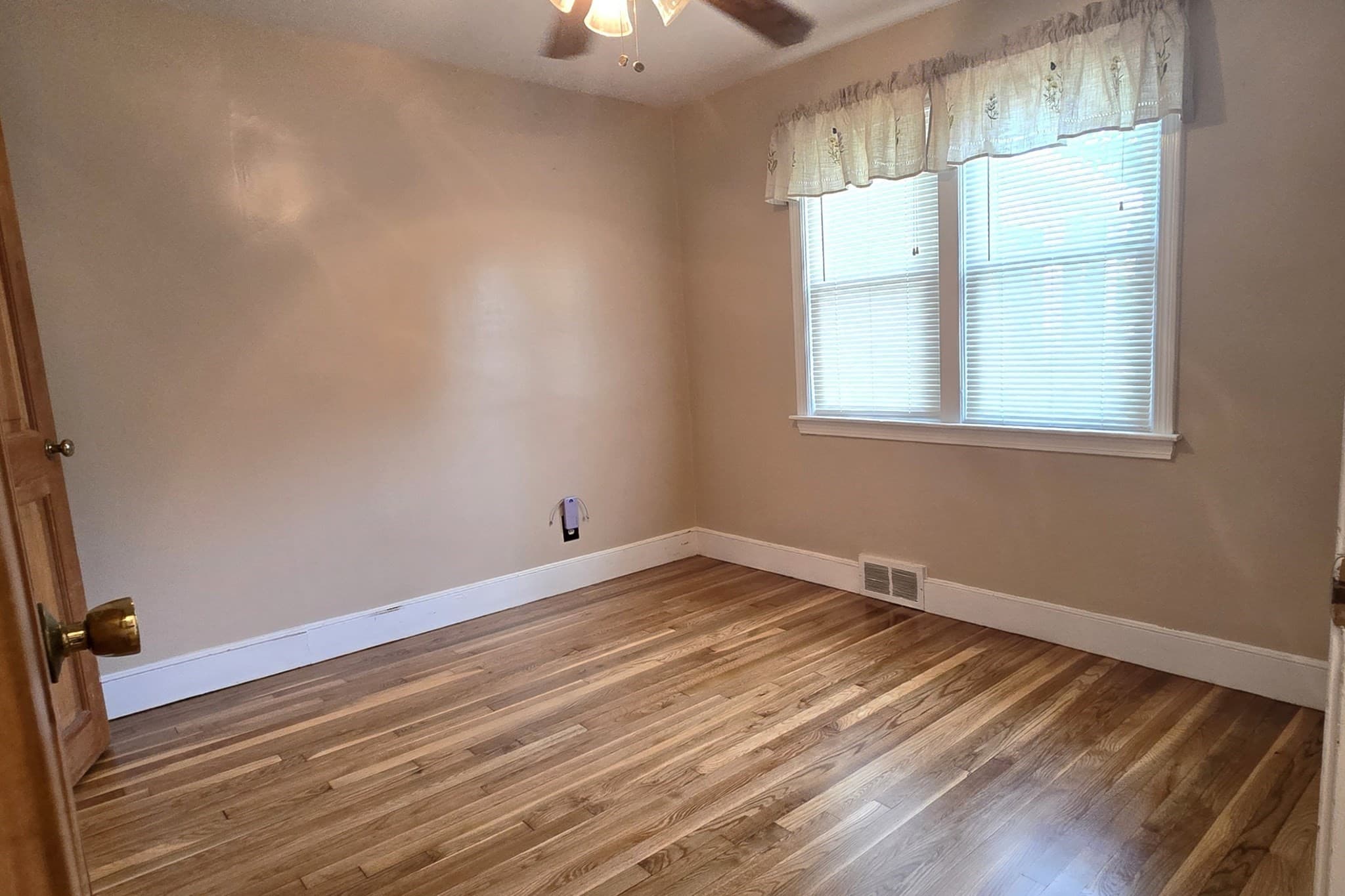 Single Family Residence at 132 Milton Rd, Braintree MA 02184, Braintree, photo 17 of 22