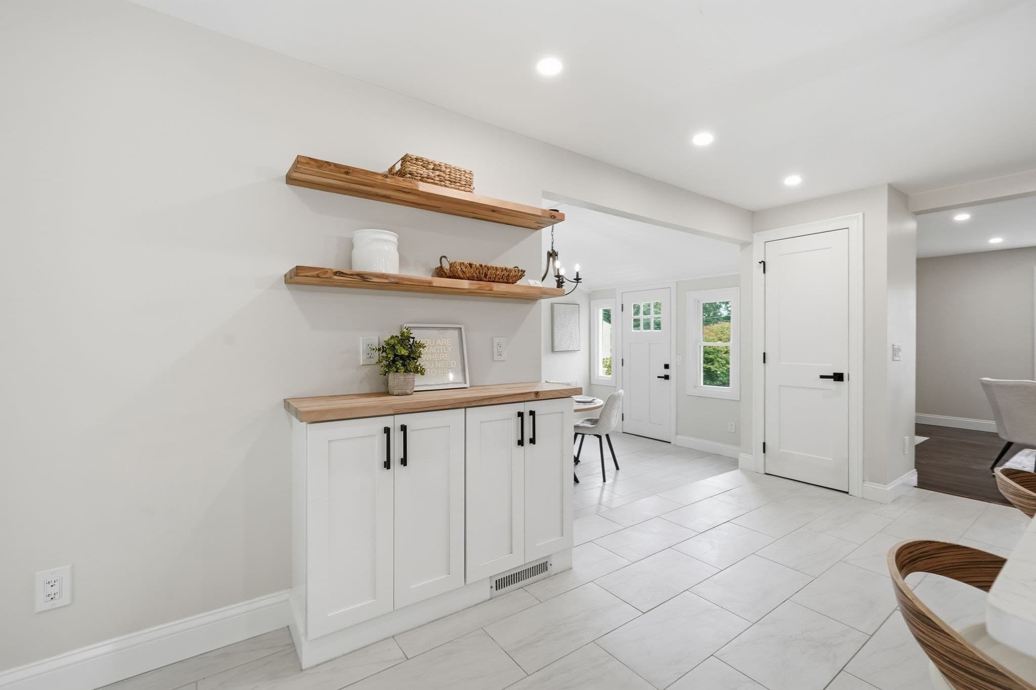 Single Family Residence at 19 Linwood Dr, Wilbraham MA 01095, Wilbraham, photo 9 of 42