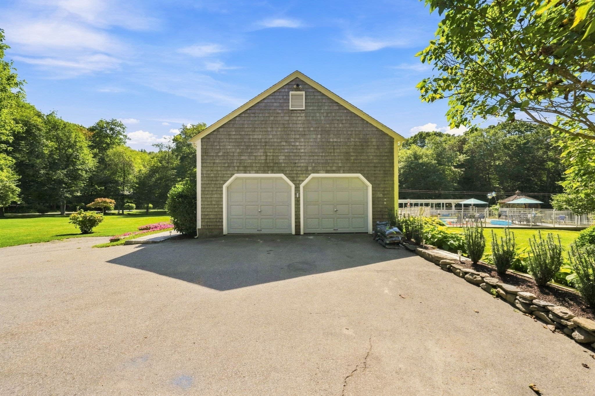 Single Family Residence at 11 Pachet Brook Rd, Little Compton RI 02837, Little Compton, photo 28 of 35