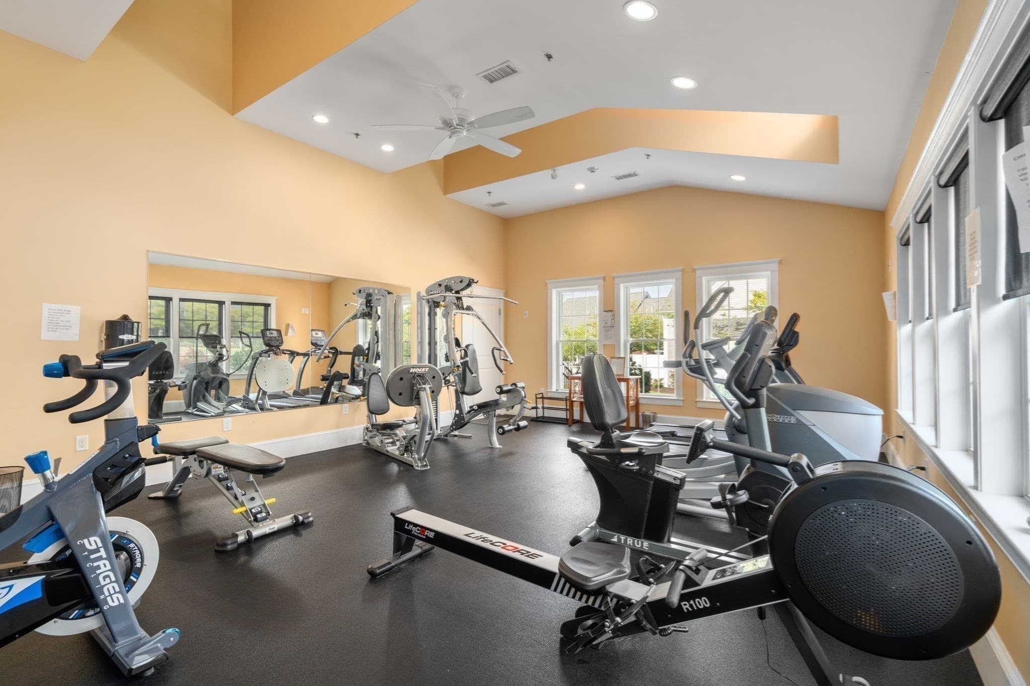Condominium at 7 Barretts Rd # 7, Hudson MA 01749, Hudson, photo 38 of 41