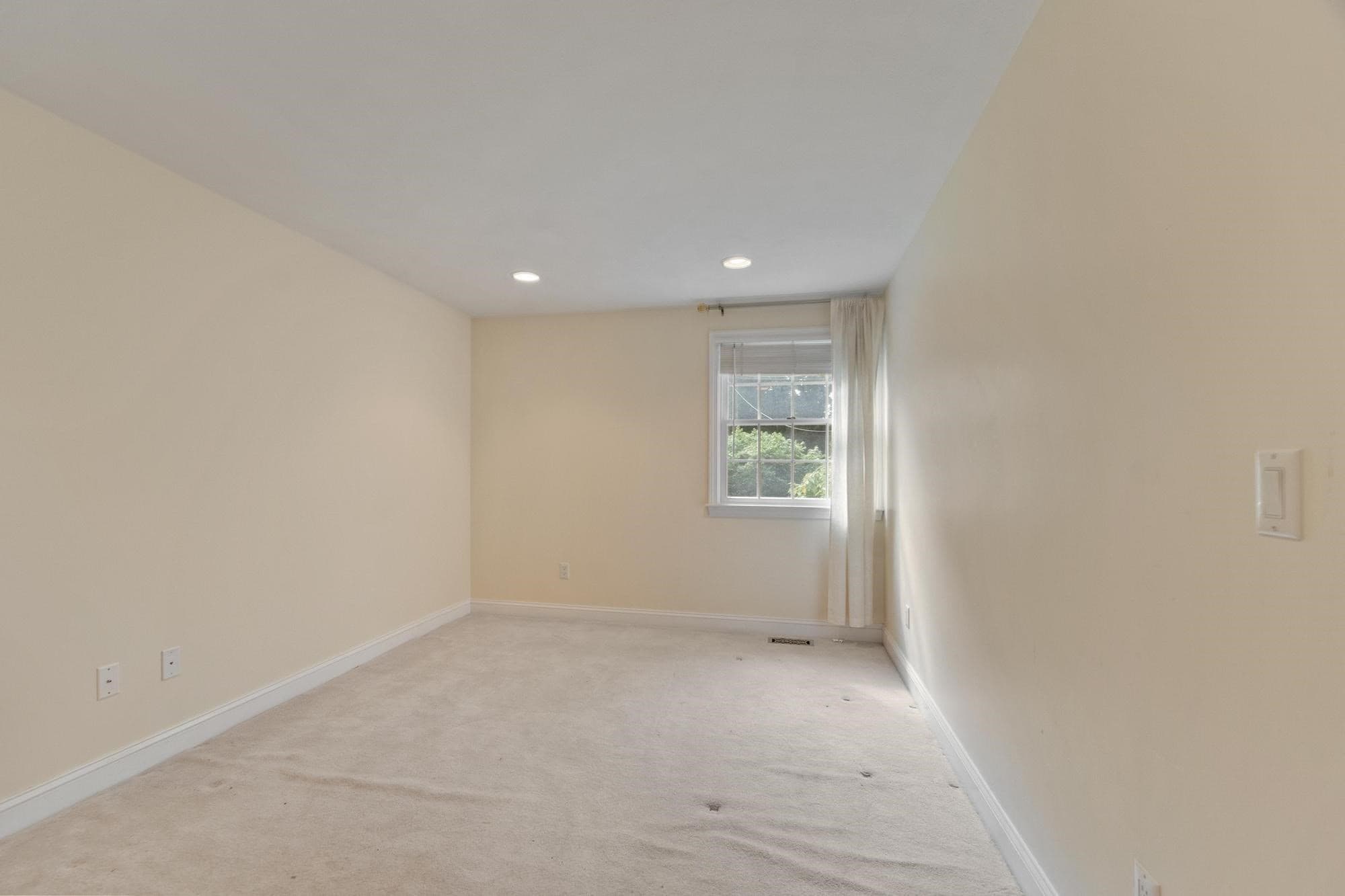Single Family Residence at 160 Groton Rd, Westford MA 01886, Westford, photo 26 of 36