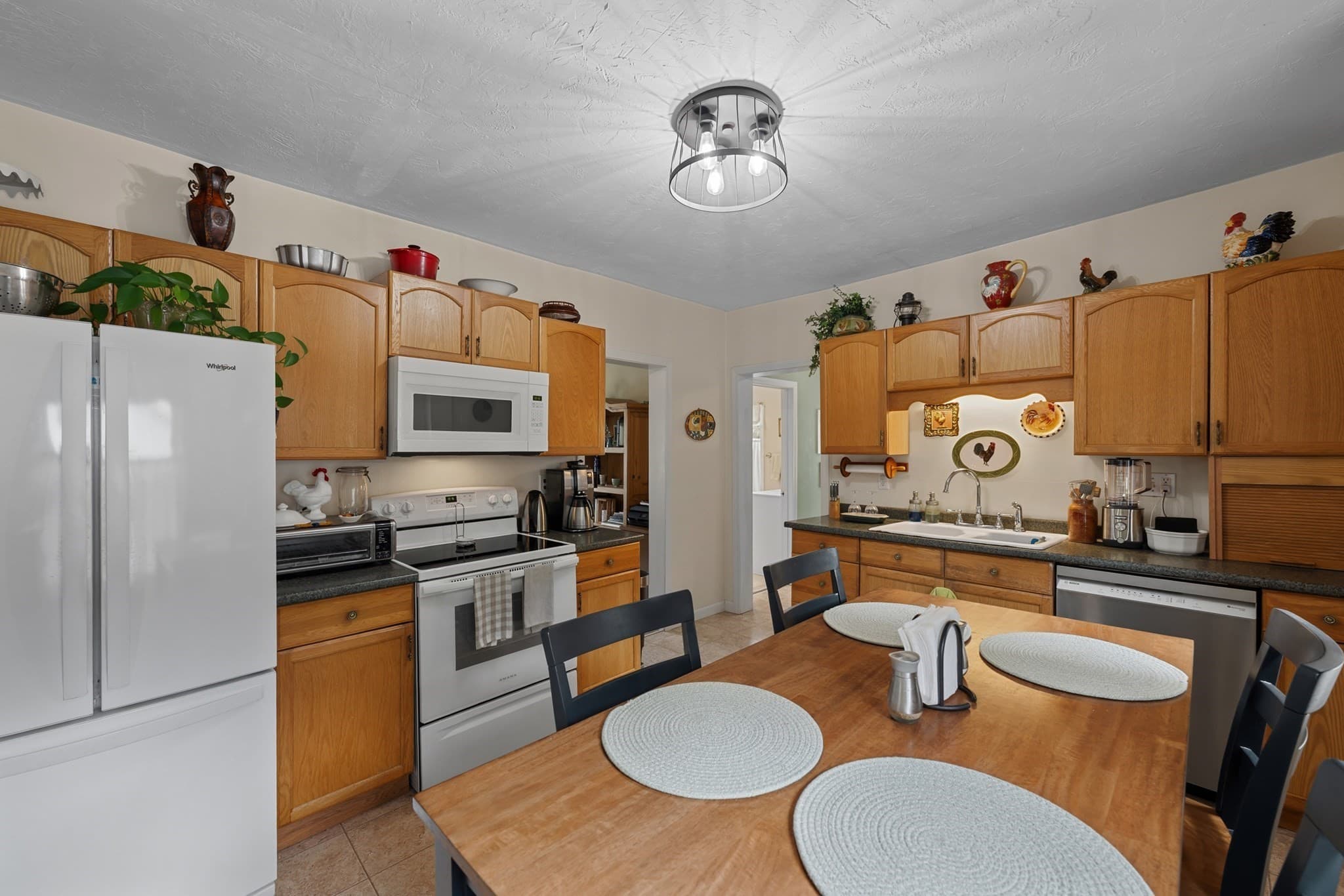 Single Family Residence at 46 Chester Street, Worcester MA 01605, Worcester, photo 12 of 33