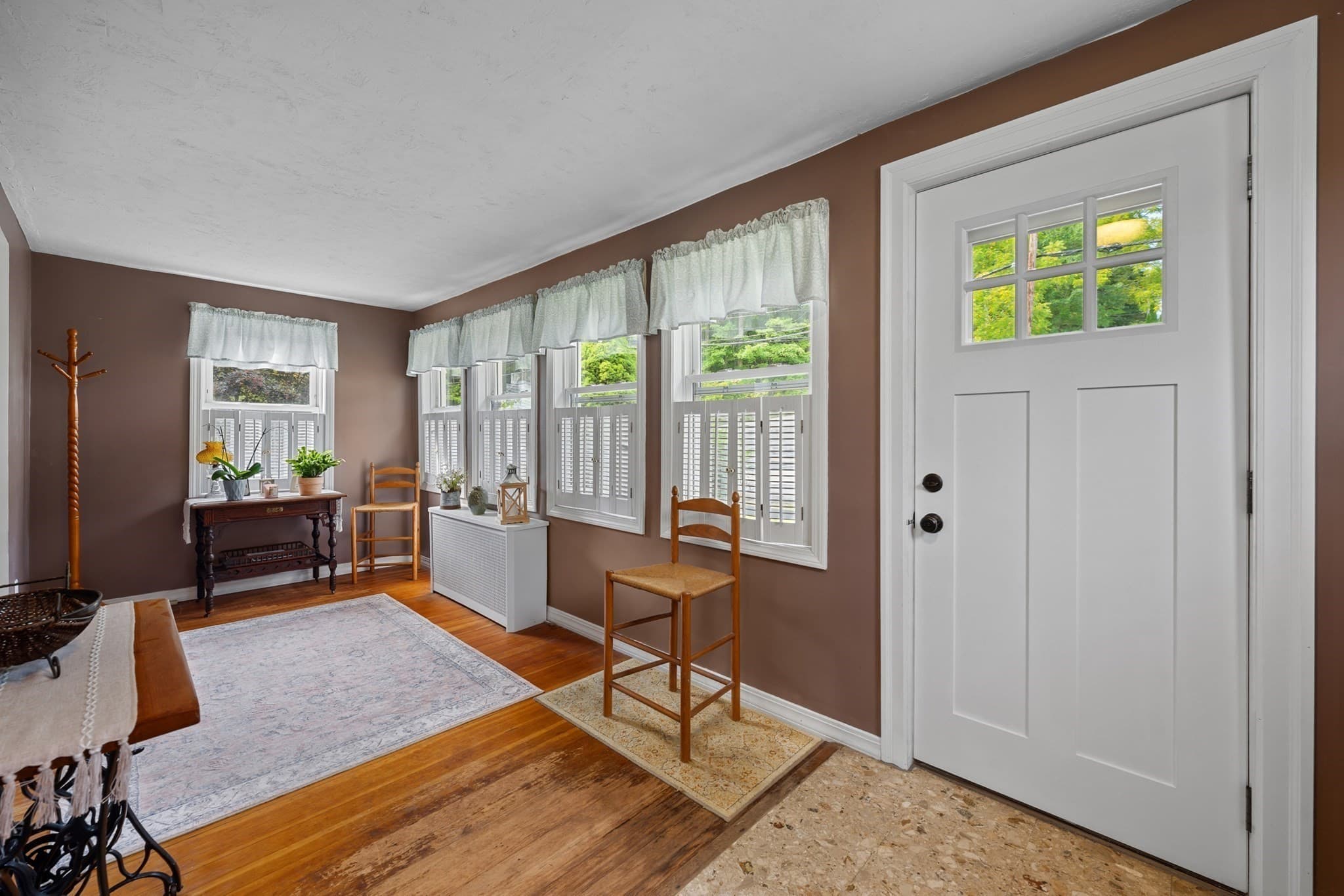 Single Family Residence at 46 Chester Street, Worcester MA 01605, Worcester, photo 3 of 33