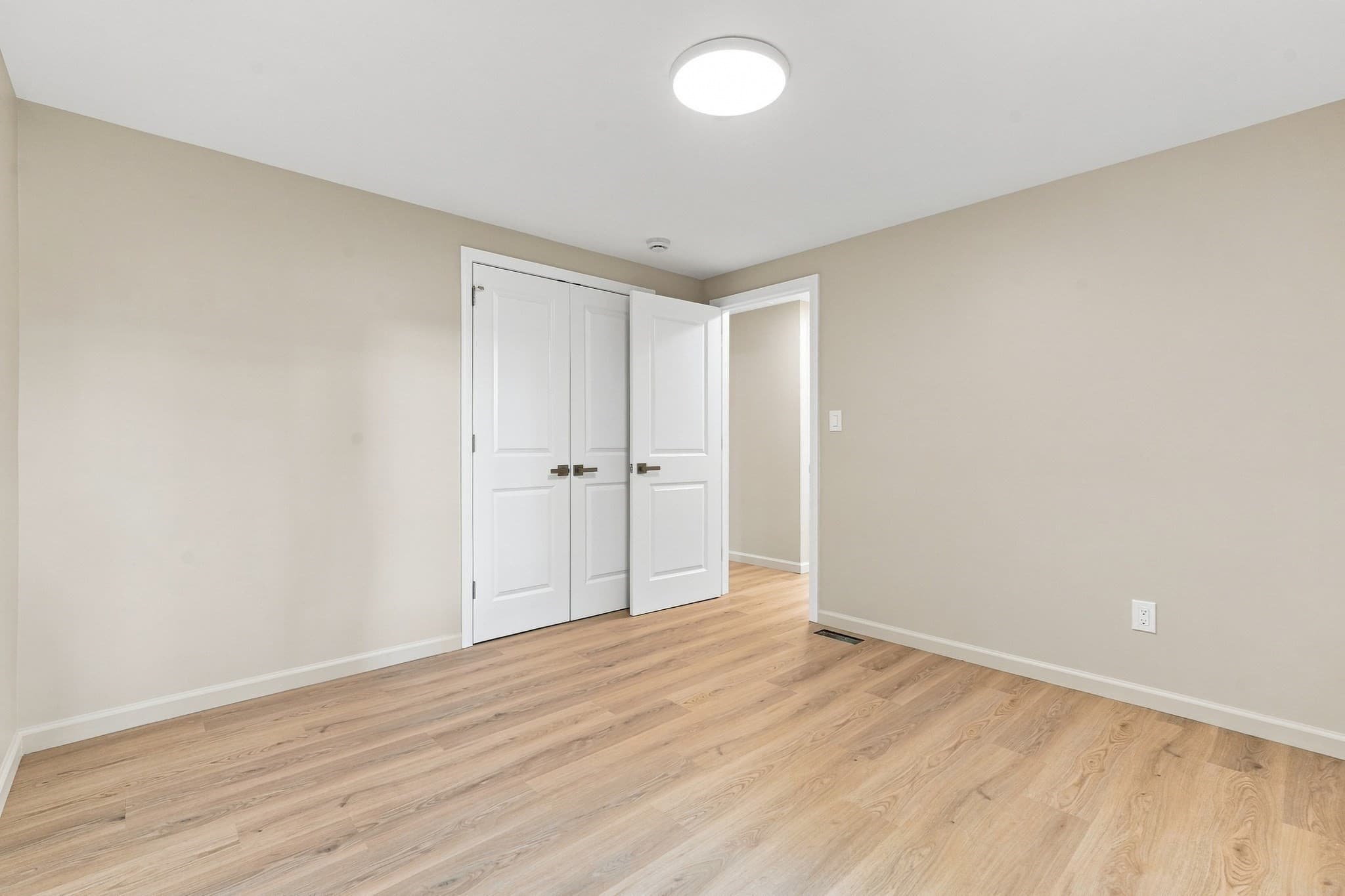 Single Family Residence at 110 Mountain View St, South Hadley MA 01075, South Hadley, photo 25 of 42
