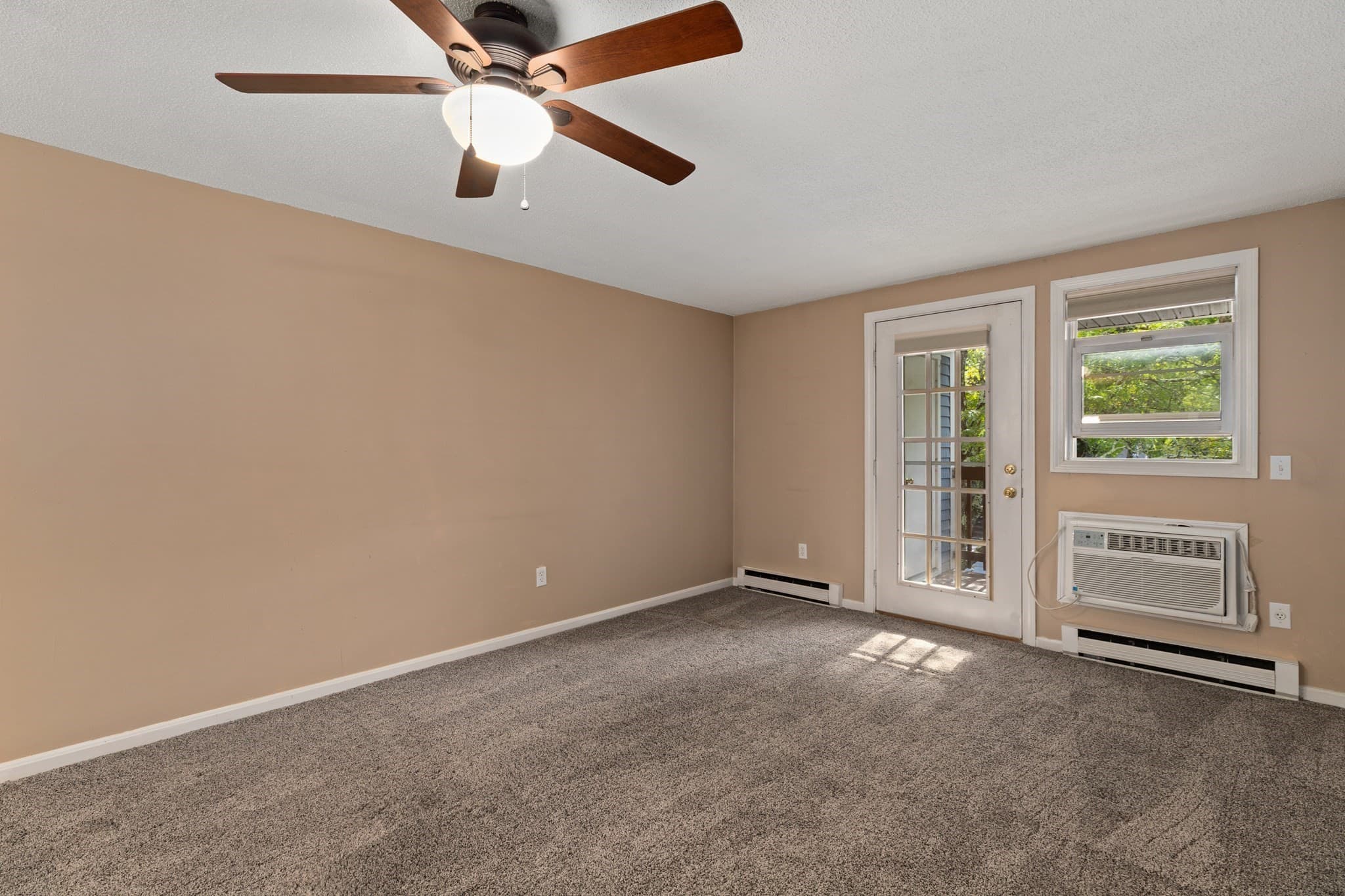 Condominium at 106 Heritage Dr # 106, Northbridge MA 01588, Northbridge, photo 2 of 30