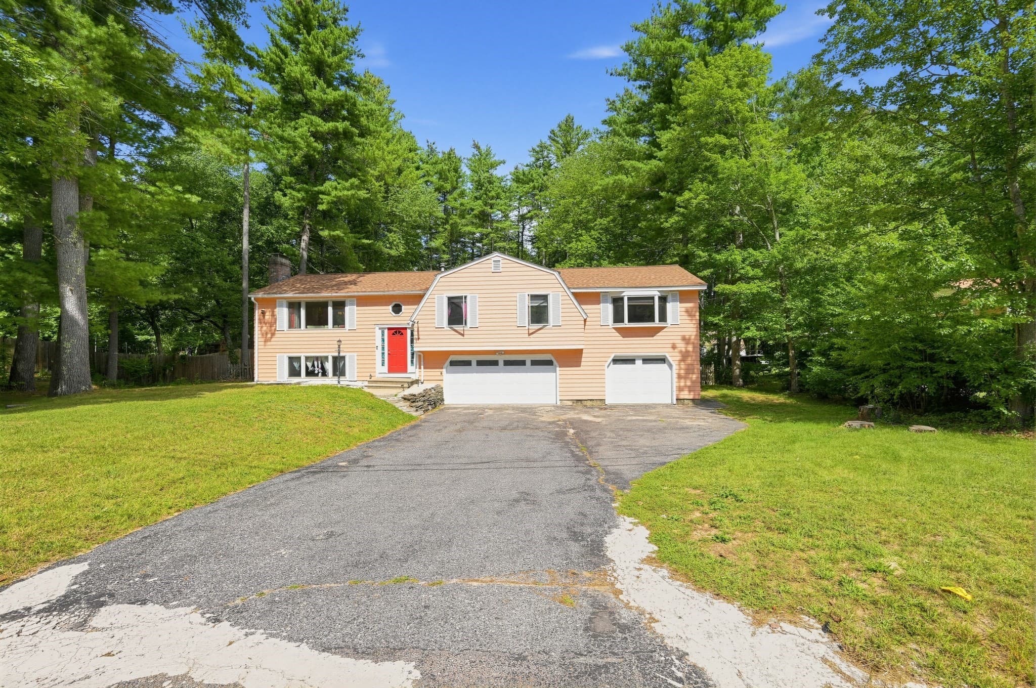7 Balsam Dr, Townsend MA 01469