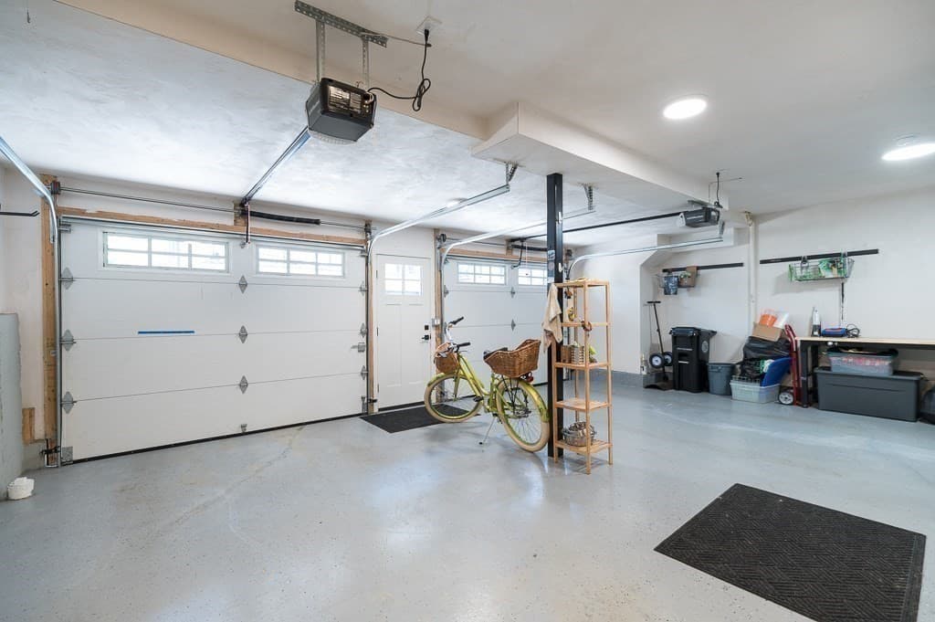 Condominium at 582R Hale # 1, Beverly MA 01915, Beverly, photo 23 of 31