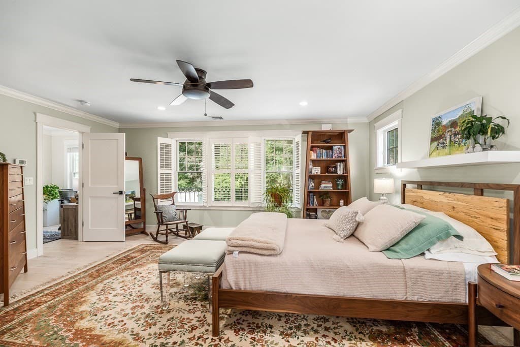 Condominium at 582R Hale # 1, Beverly MA 01915, Beverly, photo 12 of 31