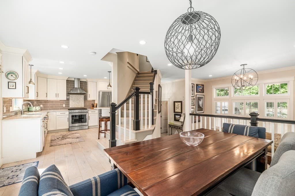 Condominium at 582R Hale # 1, Beverly MA 01915, Beverly, photo 7 of 31