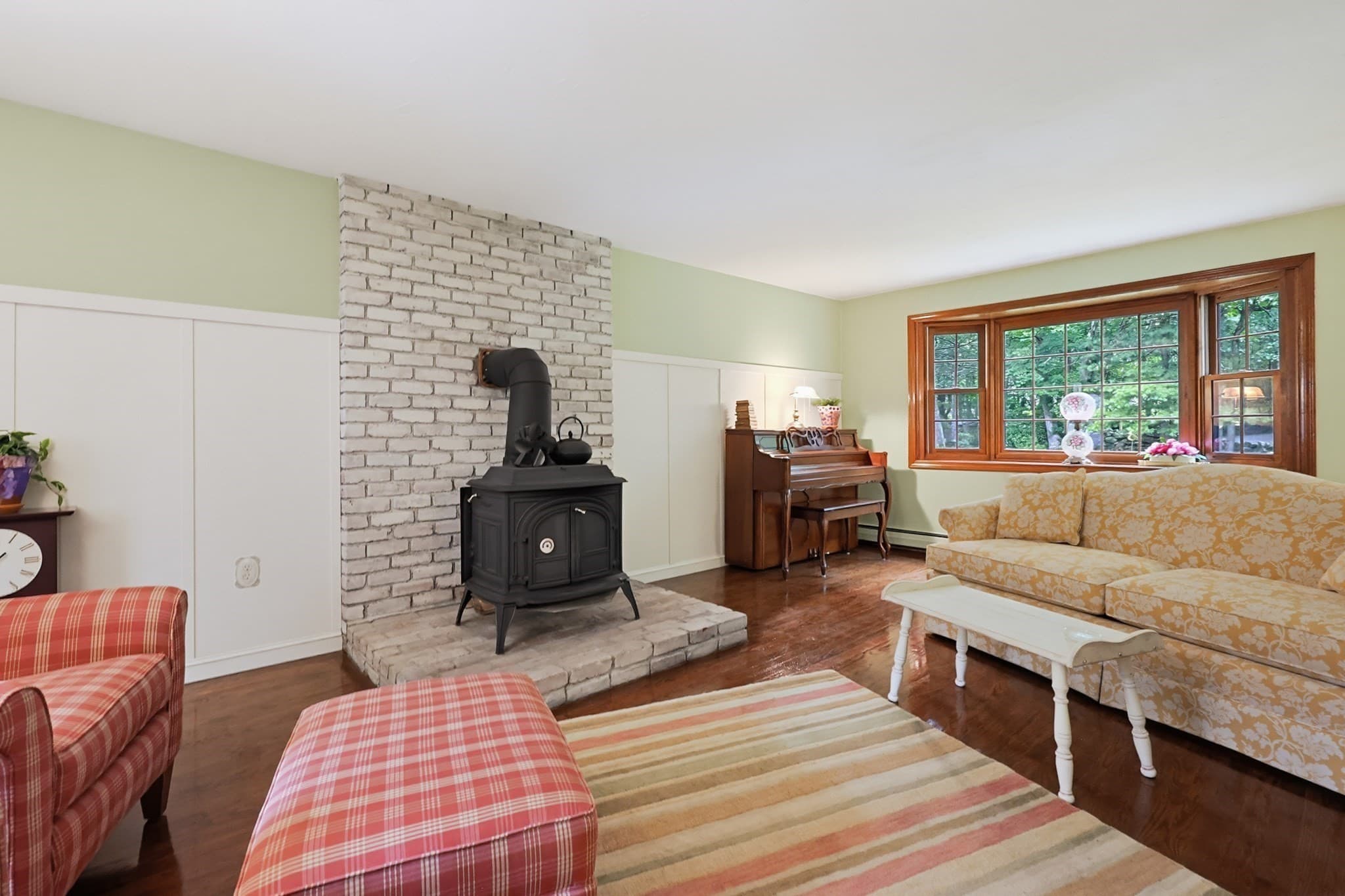 Single Family Residence at 245 Albee Road, Uxbridge MA 01569, Uxbridge, photo 5 of 42