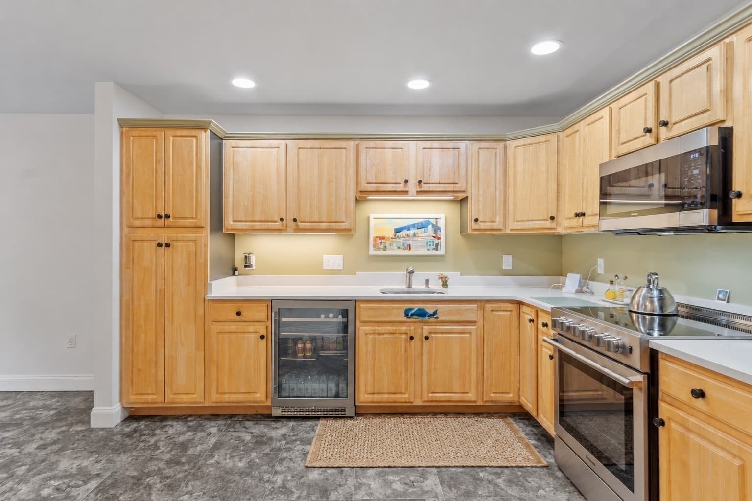 Condominium at 135 Beach Road # B207, Salisbury MA 01952, Salisbury, photo 5 of 38