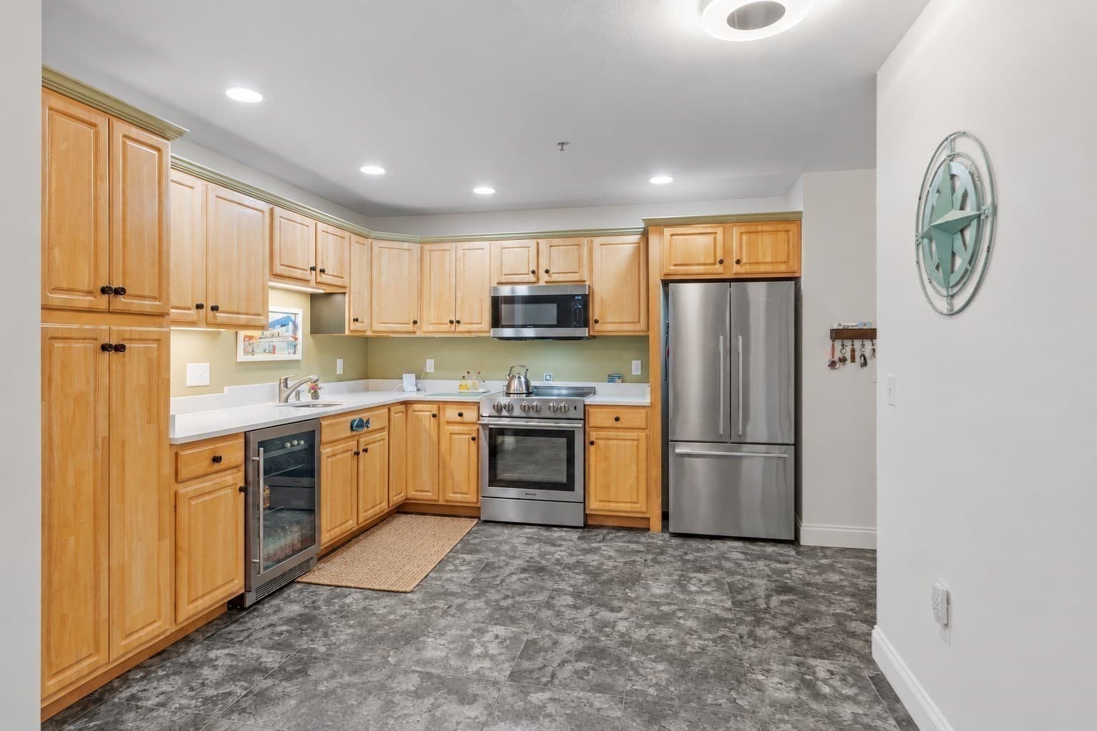 Condominium at 135 Beach Road # B207, Salisbury MA 01952, Salisbury, photo 8 of 38