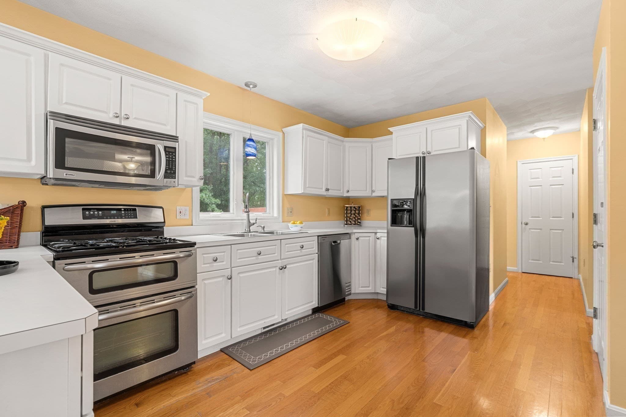 Single Family Residence at 19 Noel Rd, Andover MA 01810, Andover, photo 5 of 31