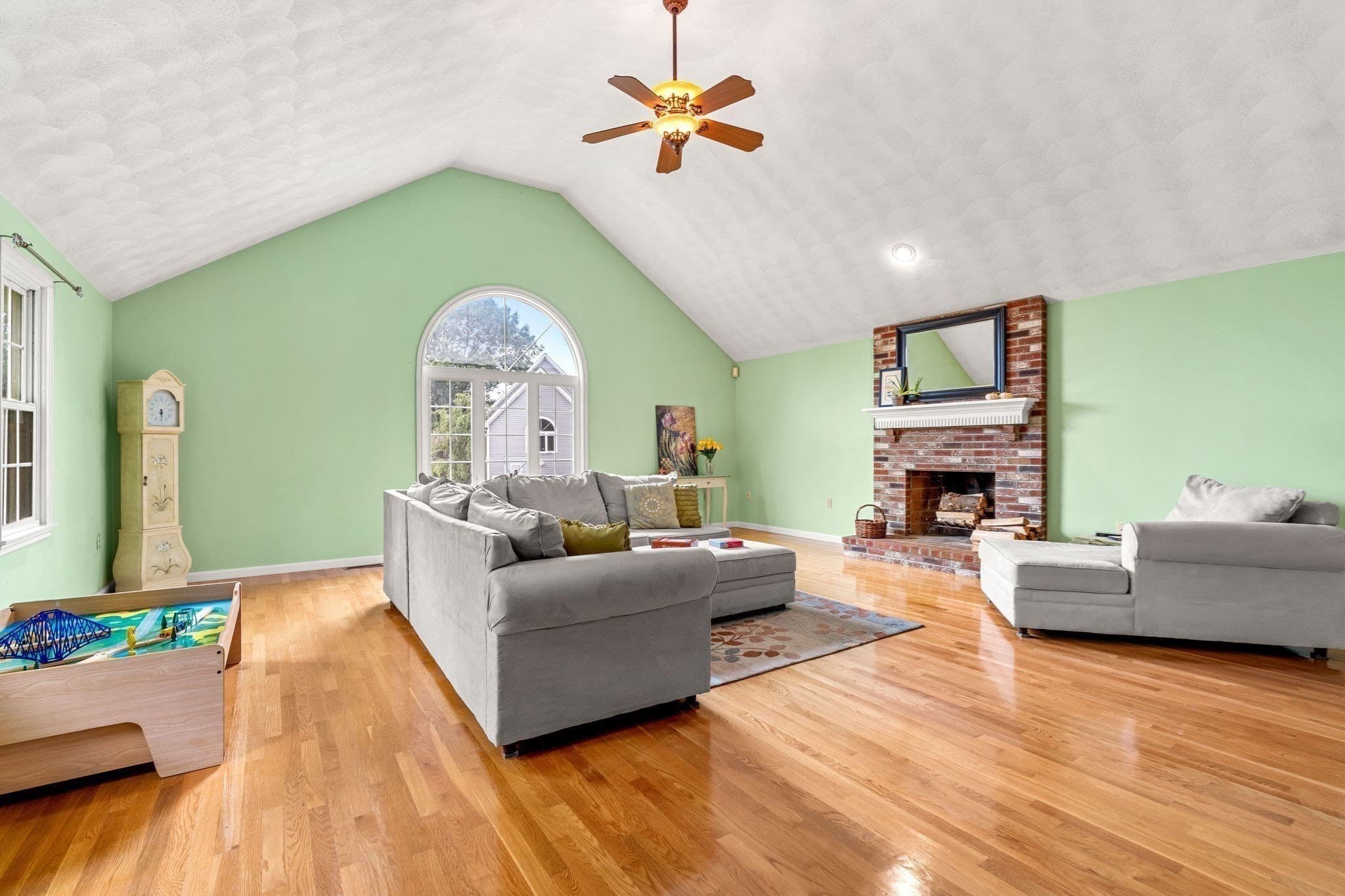 Single Family Residence at 19 Noel Rd, Andover MA 01810, Andover, photo 8 of 31