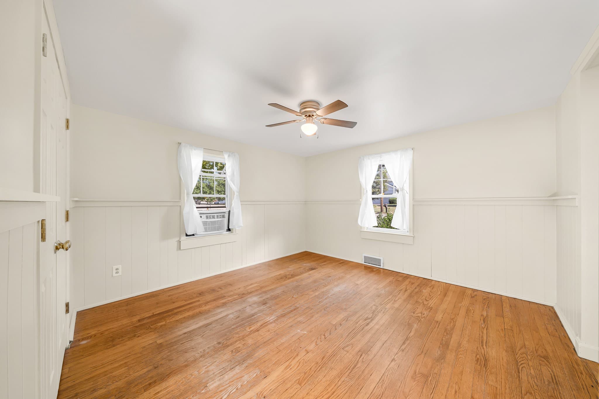 Single Family Residence at 394 Sutton St, North Andover MA 01845, North Andover, photo 7 of 27