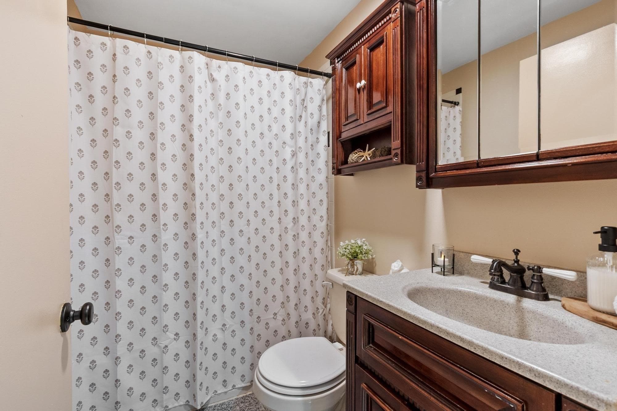 Single Family Residence at 282 Boutelle St, Fitchburg MA 01420, Fitchburg, photo 15 of 42