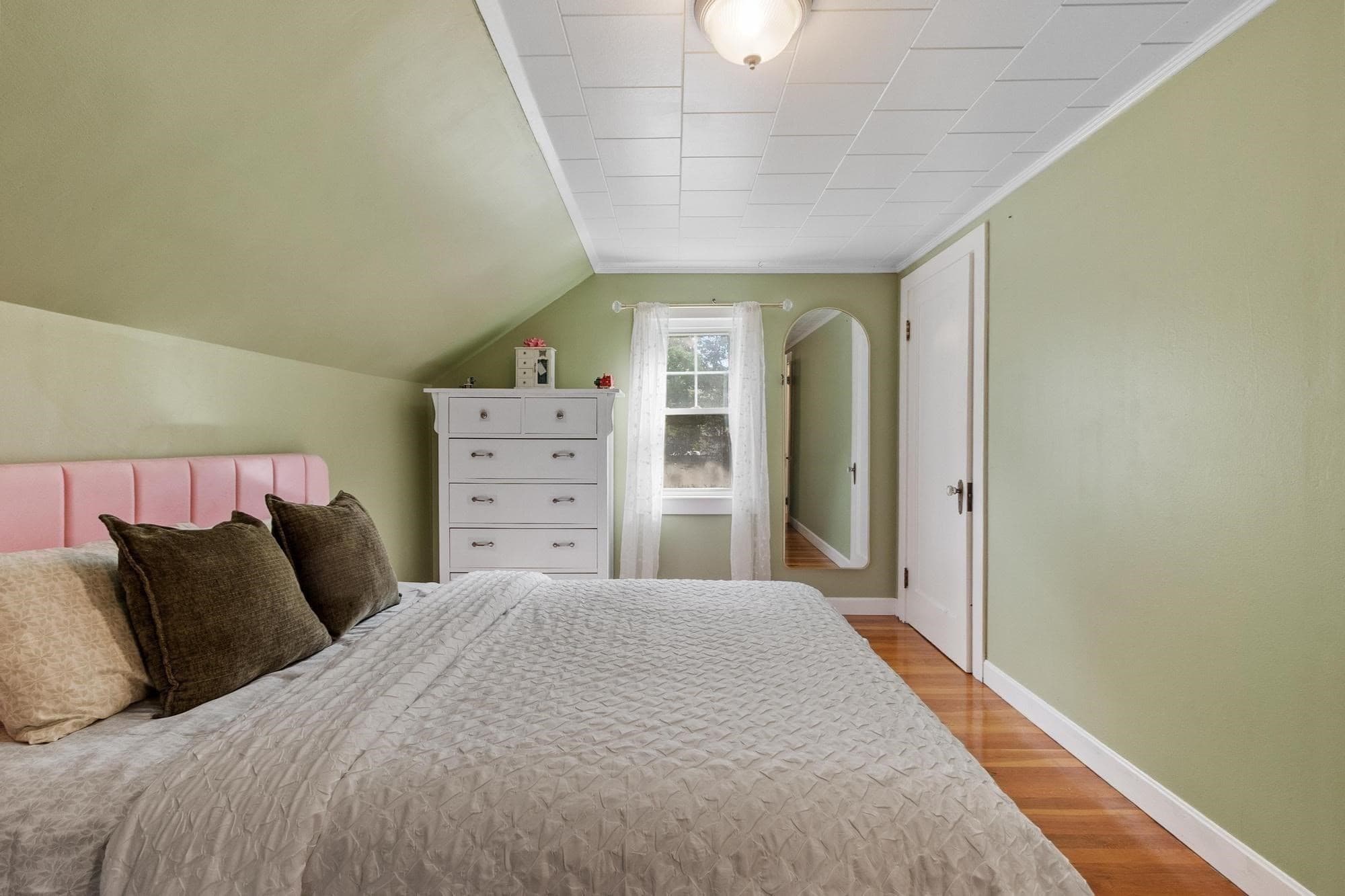 Single Family Residence at 282 Boutelle St, Fitchburg MA 01420, Fitchburg, photo 25 of 42