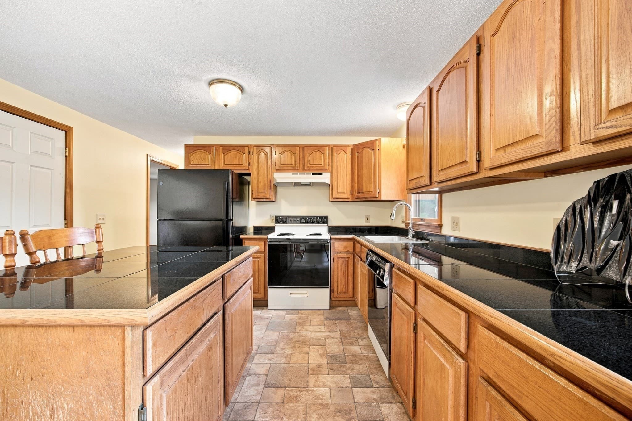 Single Family Residence at 10 Mountianview Street, Wilbraham MA 01095, Wilbraham, photo 9 of 42