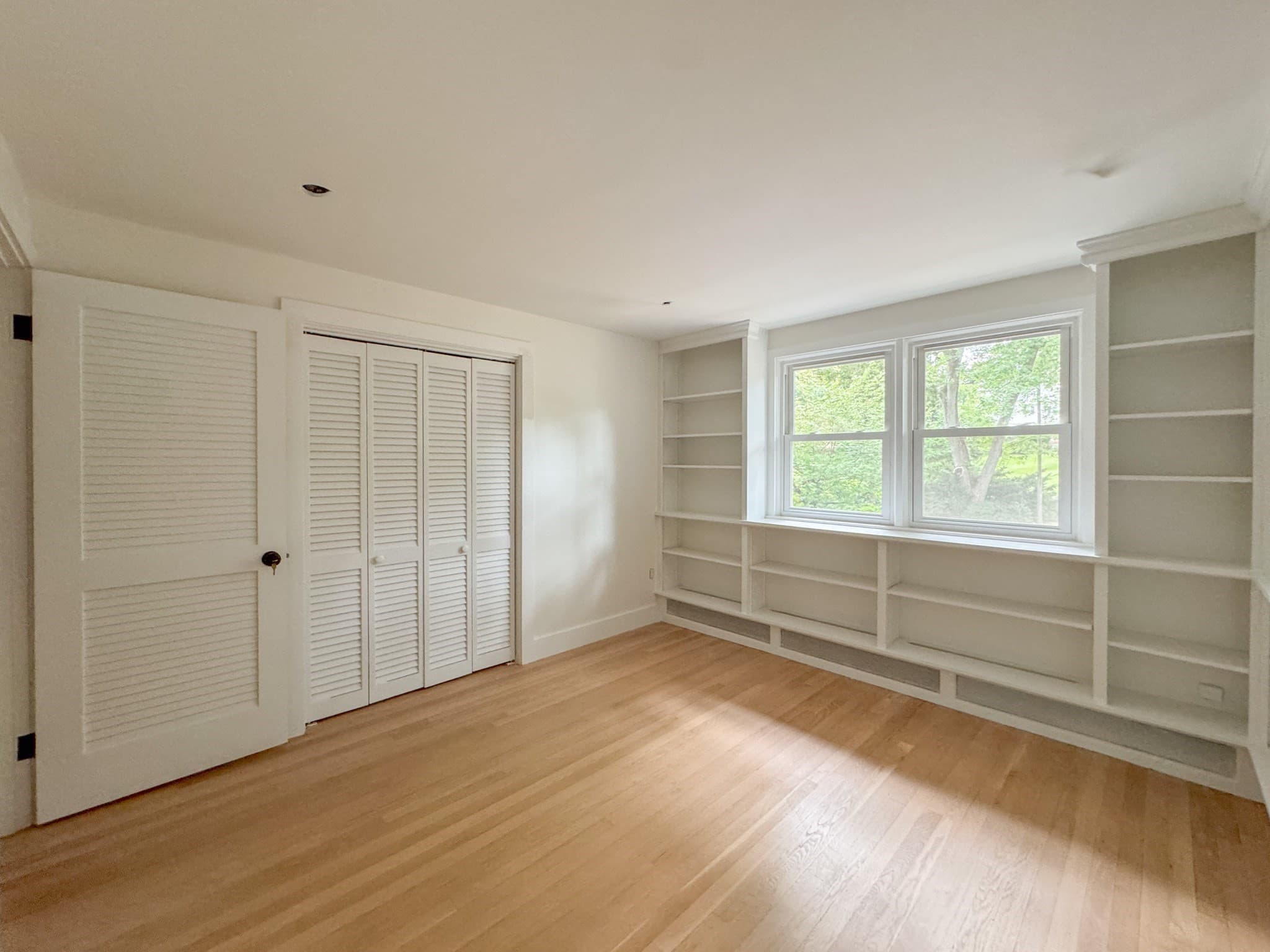 Single Family Residence at 28 Hill Top Dr, Warwick RI 02818, Warwick, photo 32 of 34