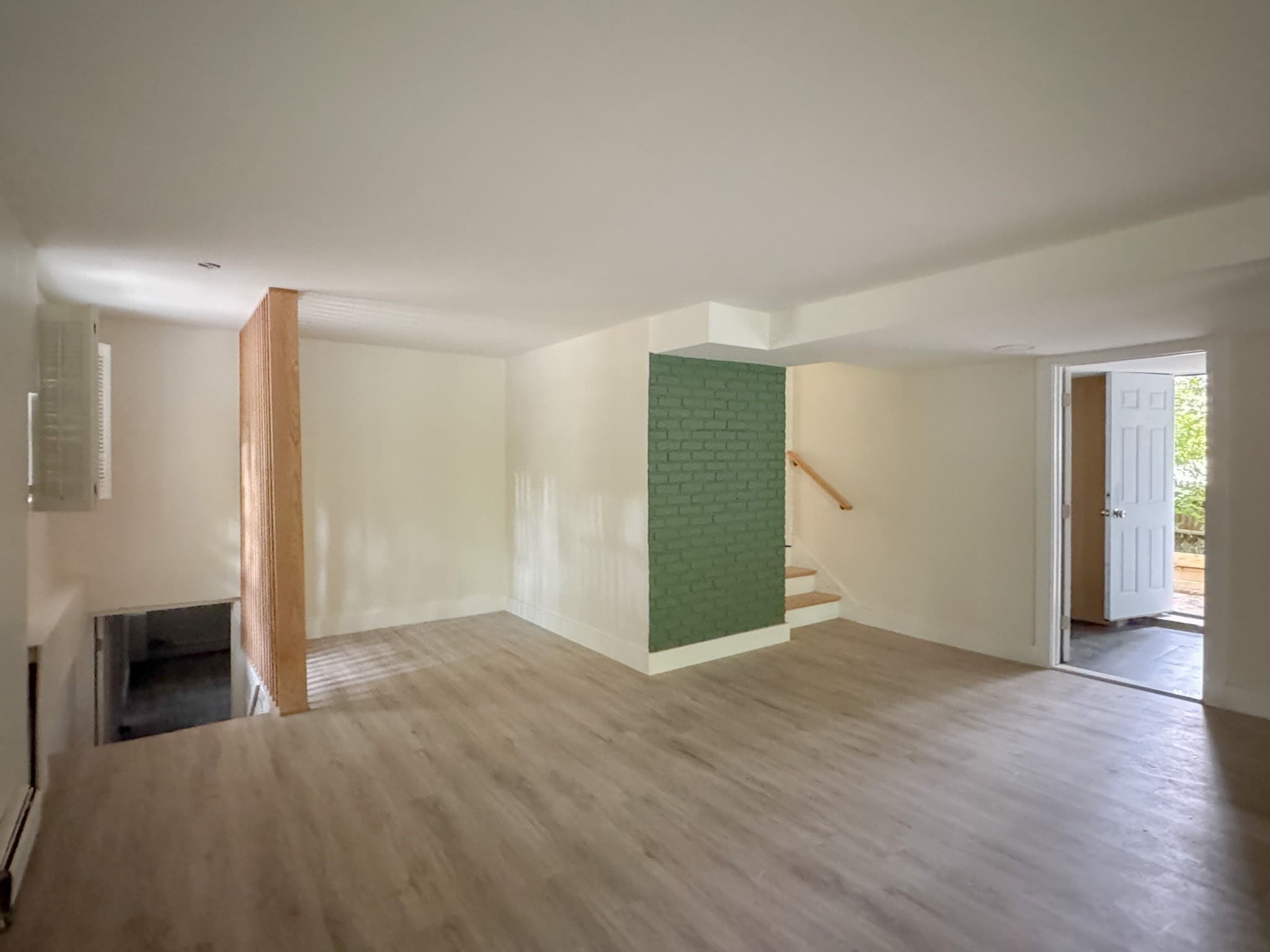 Single Family Residence at 28 Hill Top Dr, Warwick RI 02818, Warwick, photo 25 of 34