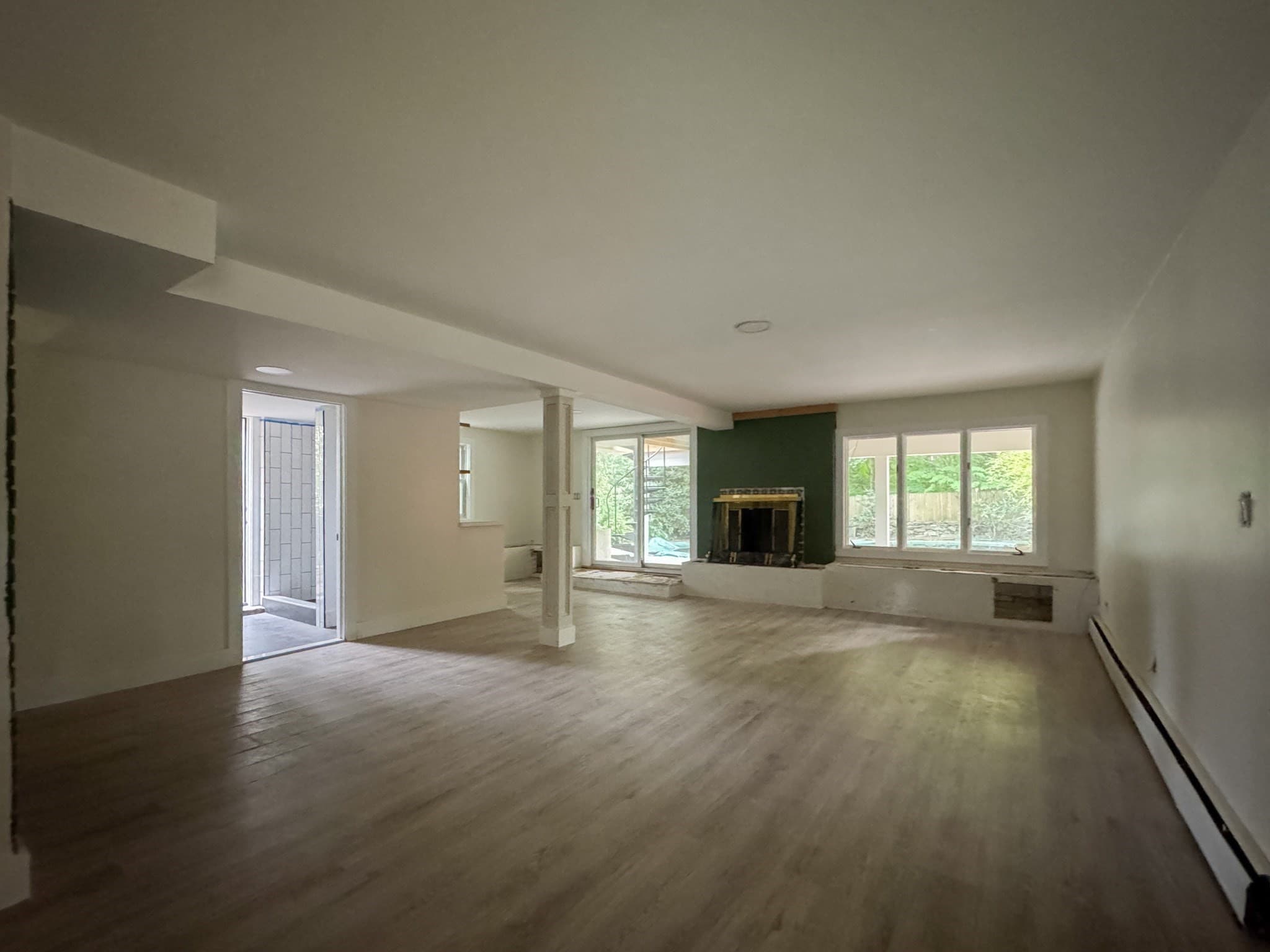 Single Family Residence at 28 Hill Top Dr, Warwick RI 02818, Warwick, photo 21 of 34