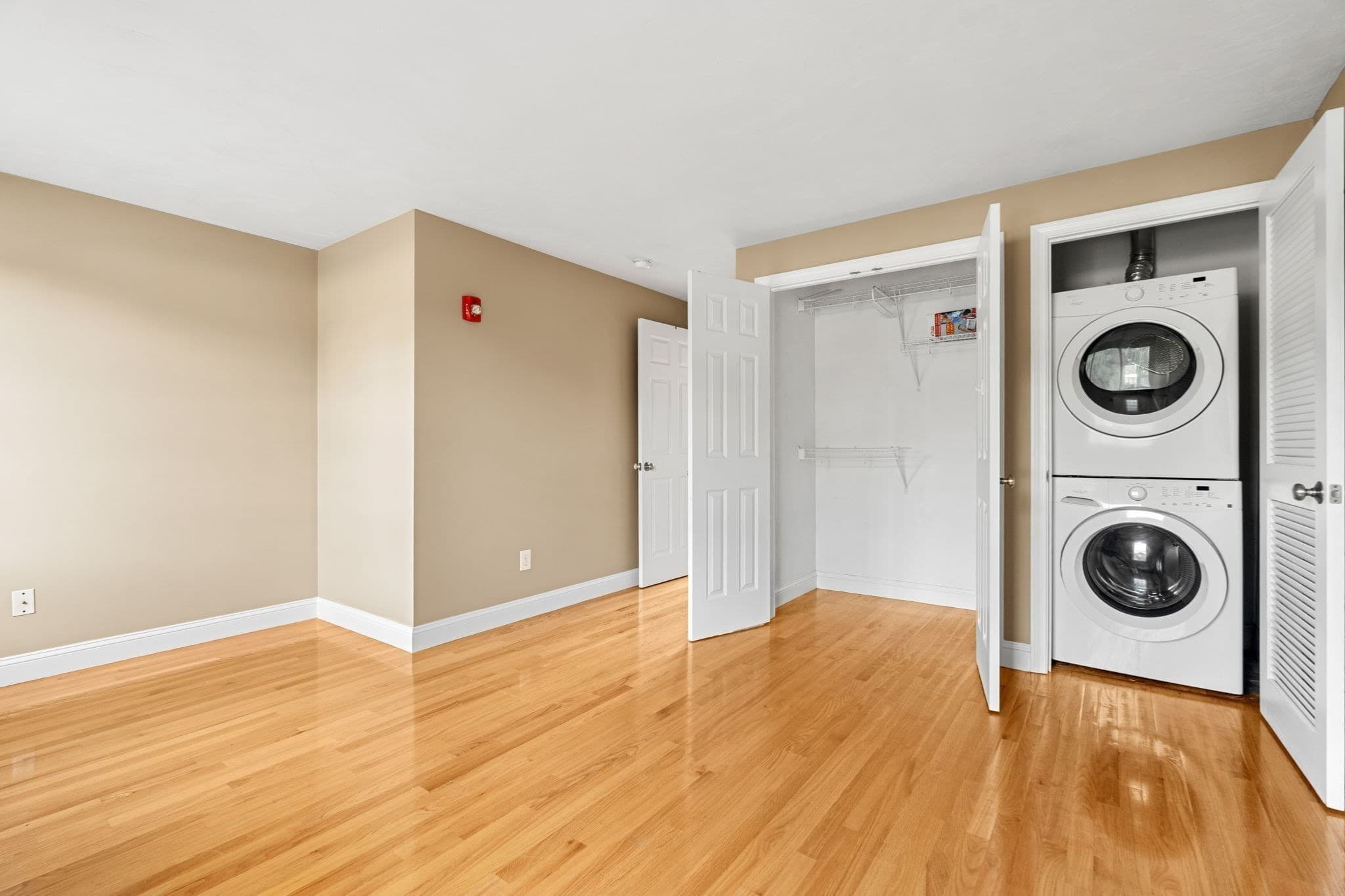 5+ Family - 5+ Units Up/Down at 83 Holten St, Danvers MA 01923, Danvers, photo 27 of 32