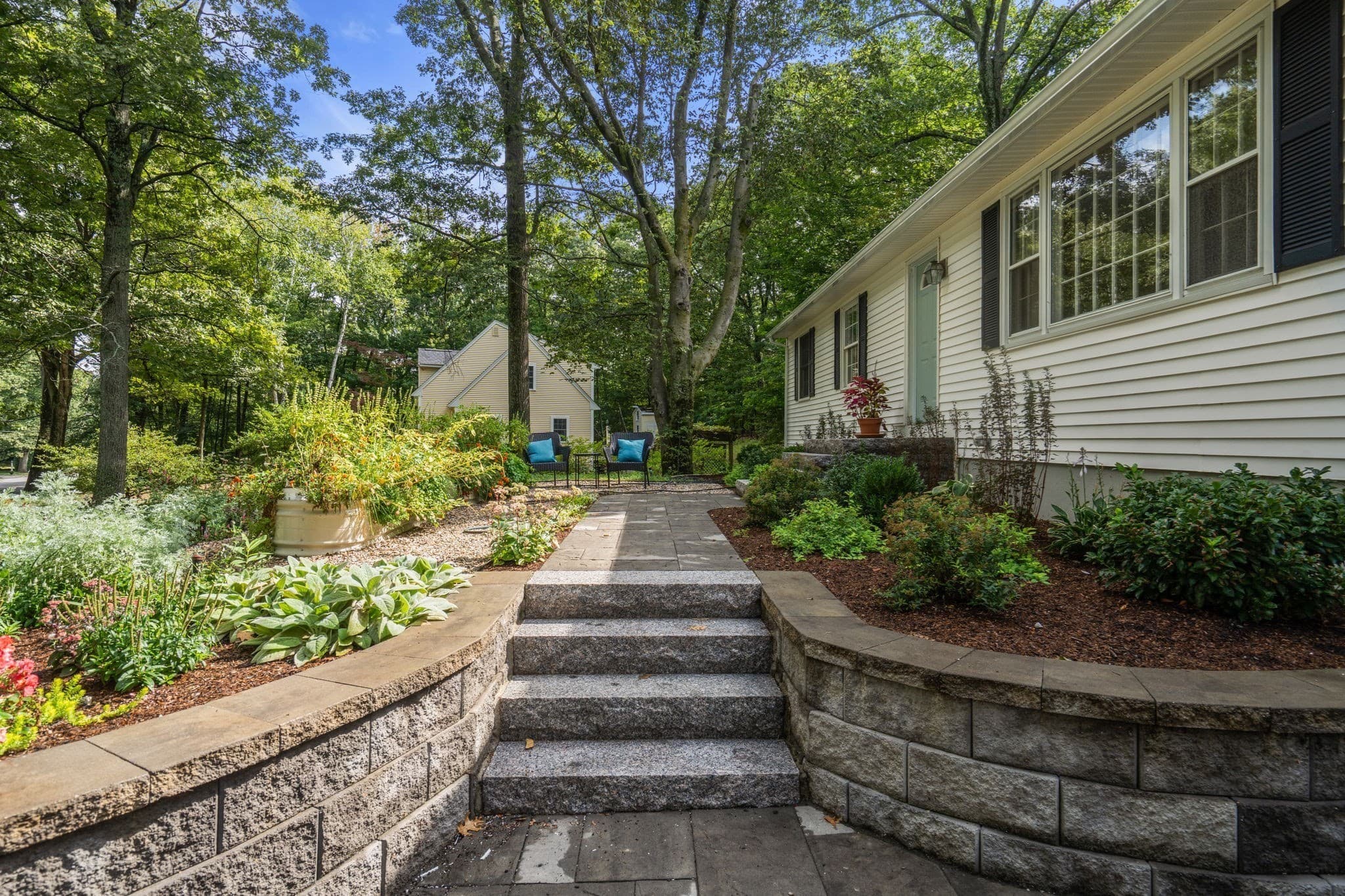 Single Family Residence at 627 Concord Road, Marlborough MA 01752, Marlborough, photo 3 of 28