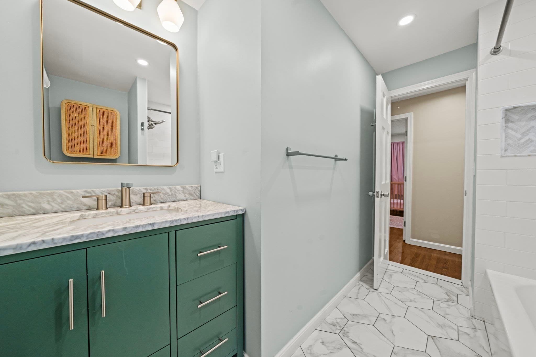 Single Family Residence at 71 Martha Ave, Tewksbury MA 01876, Tewksbury, photo 24 of 42
