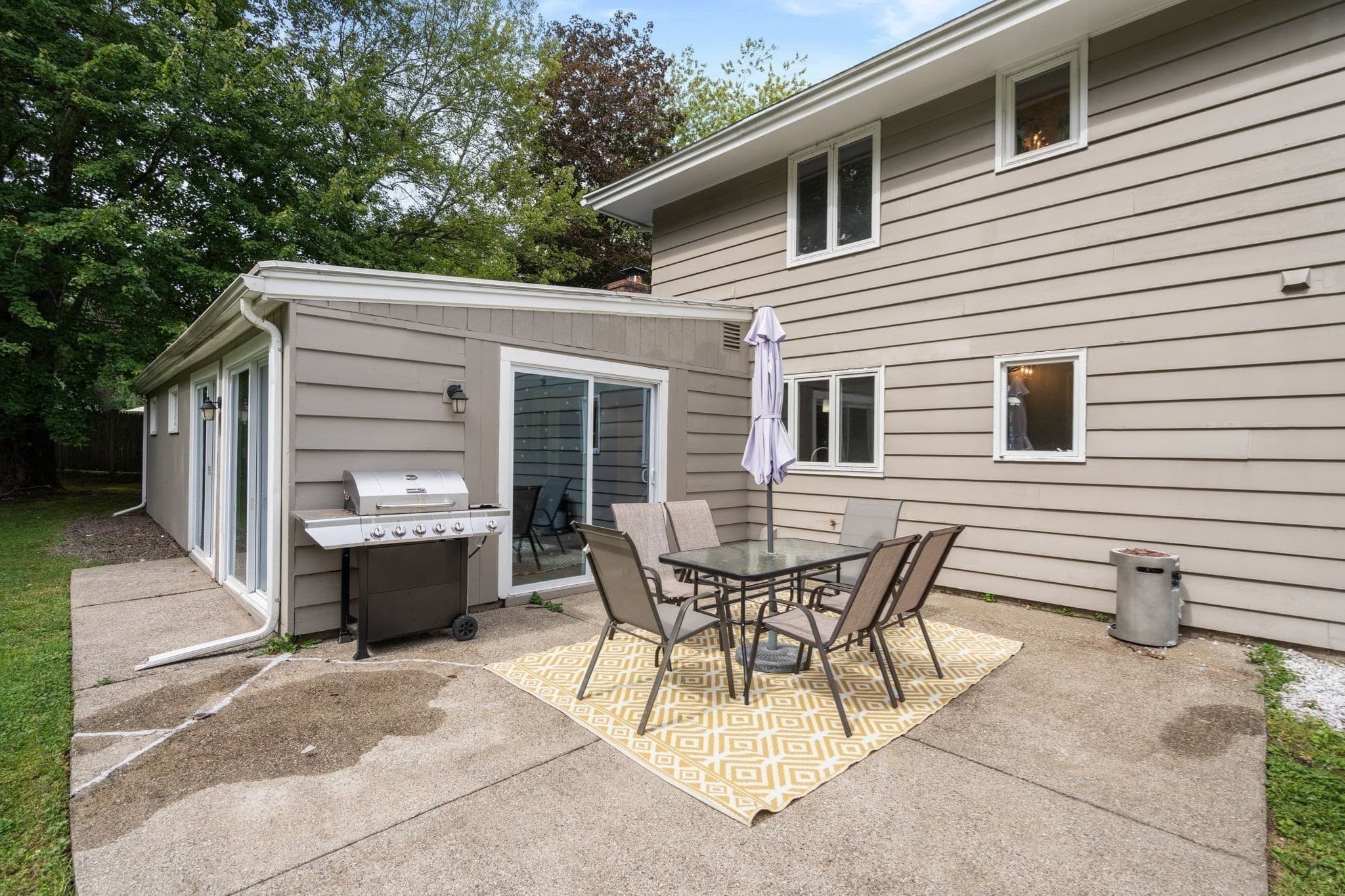 Single Family Residence at 7 Lamphere Cir, Framingham MA 01701, Framingham, photo 32 of 42