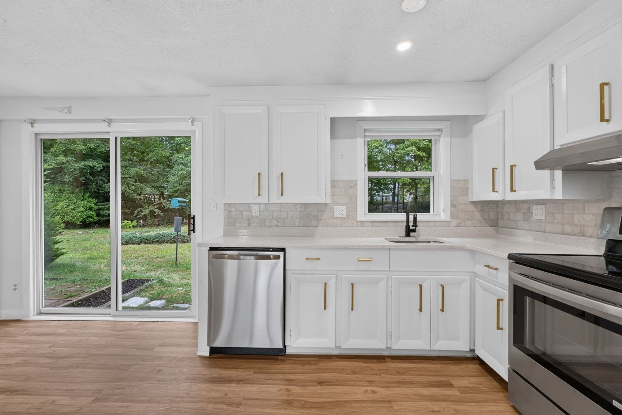 Single Family Residence at 17 Grover St, Beverly MA 01915, Beverly, photo 8 of 30