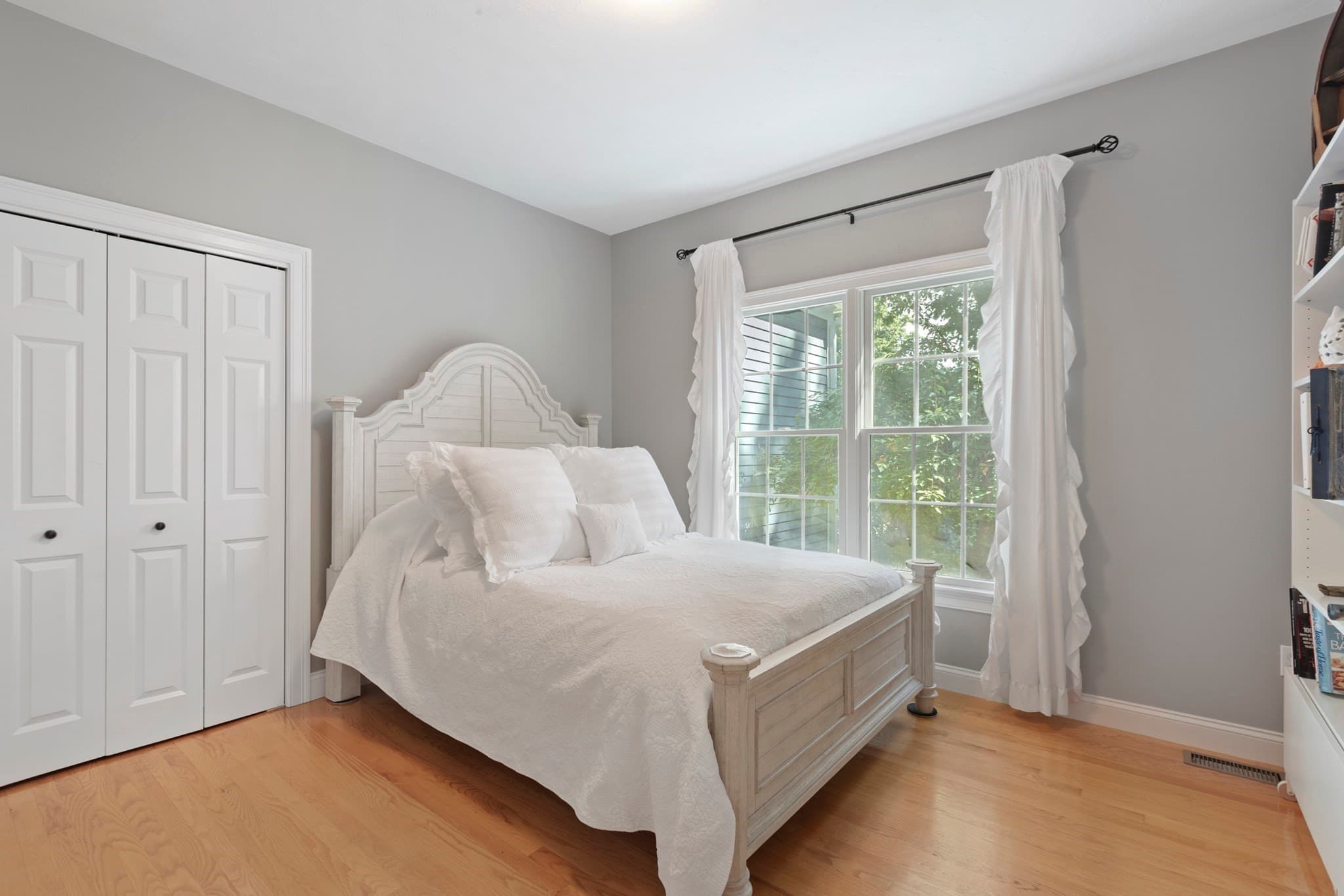 Single Family Residence at 8 Wildewood Drive, Paxton MA 01612, Paxton, photo 9 of 42