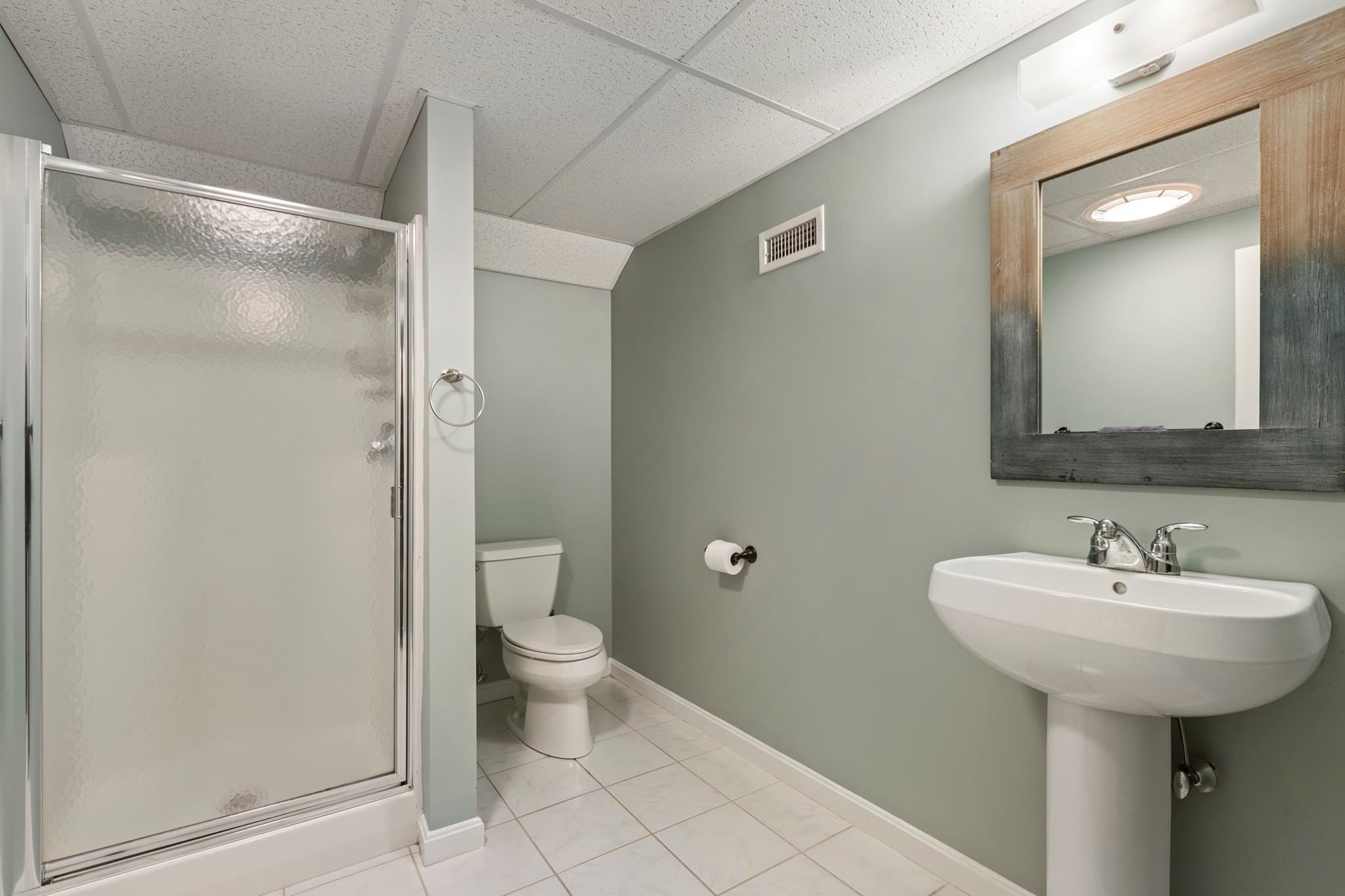 Single Family Residence at 8 Wildewood Drive, Paxton MA 01612, Paxton, photo 40 of 42