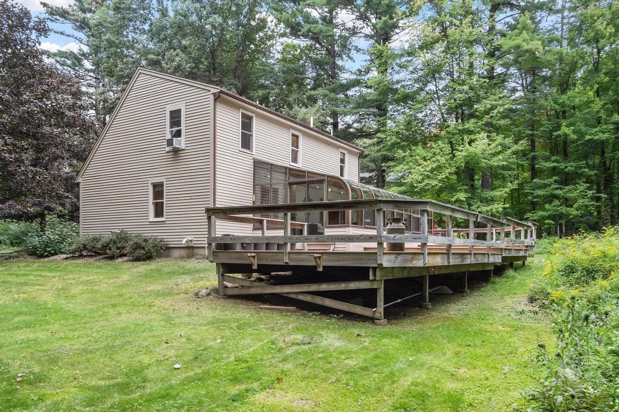 Single Family Residence at 10 Hog Hill Rd, Pepperell MA 01463, Pepperell, photo 6 of 41